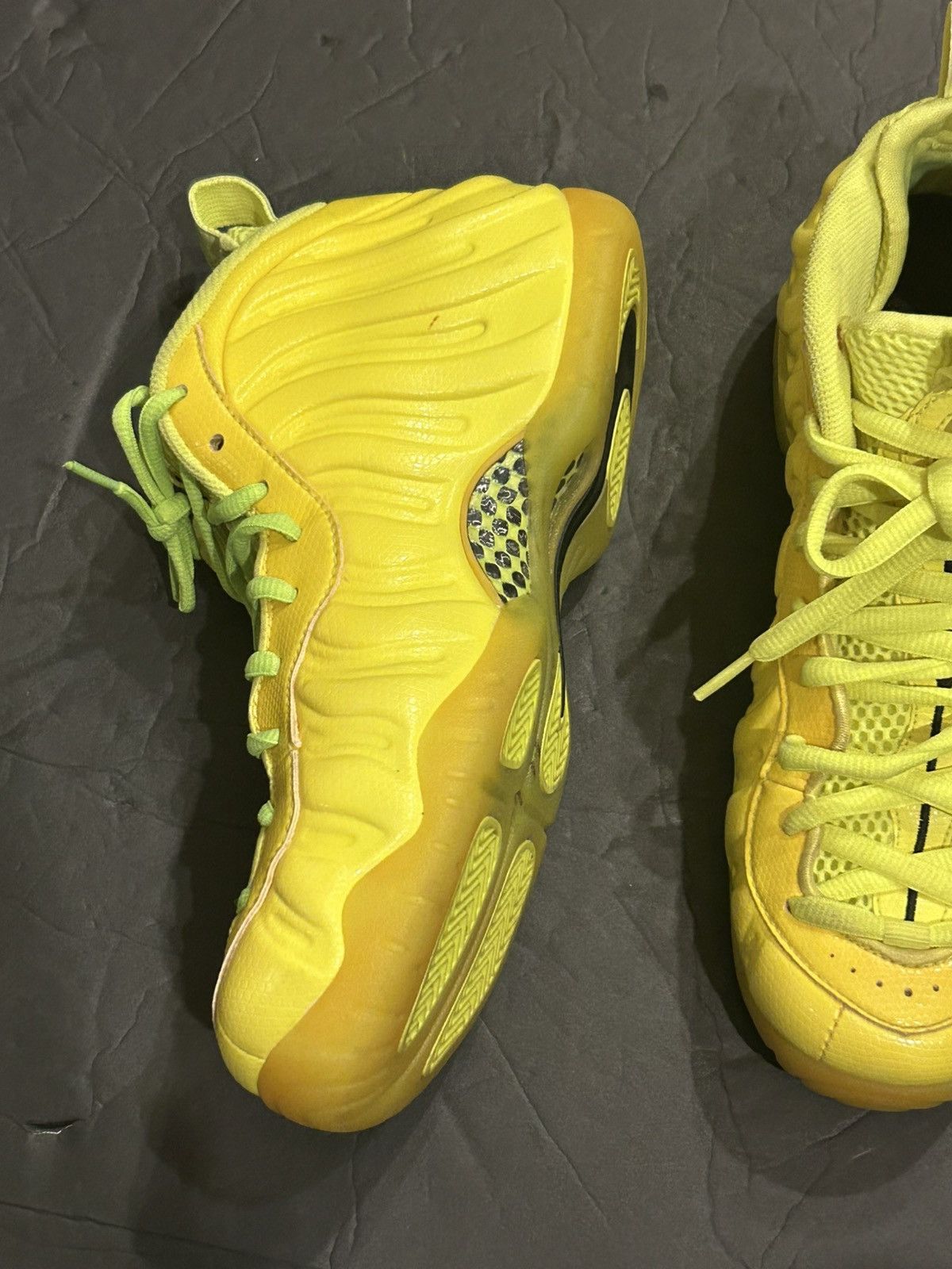 Nike Nike Air Foamposite Pro ‘Volt’ Size US 8 / EU 41 - 8 Thumbnail
