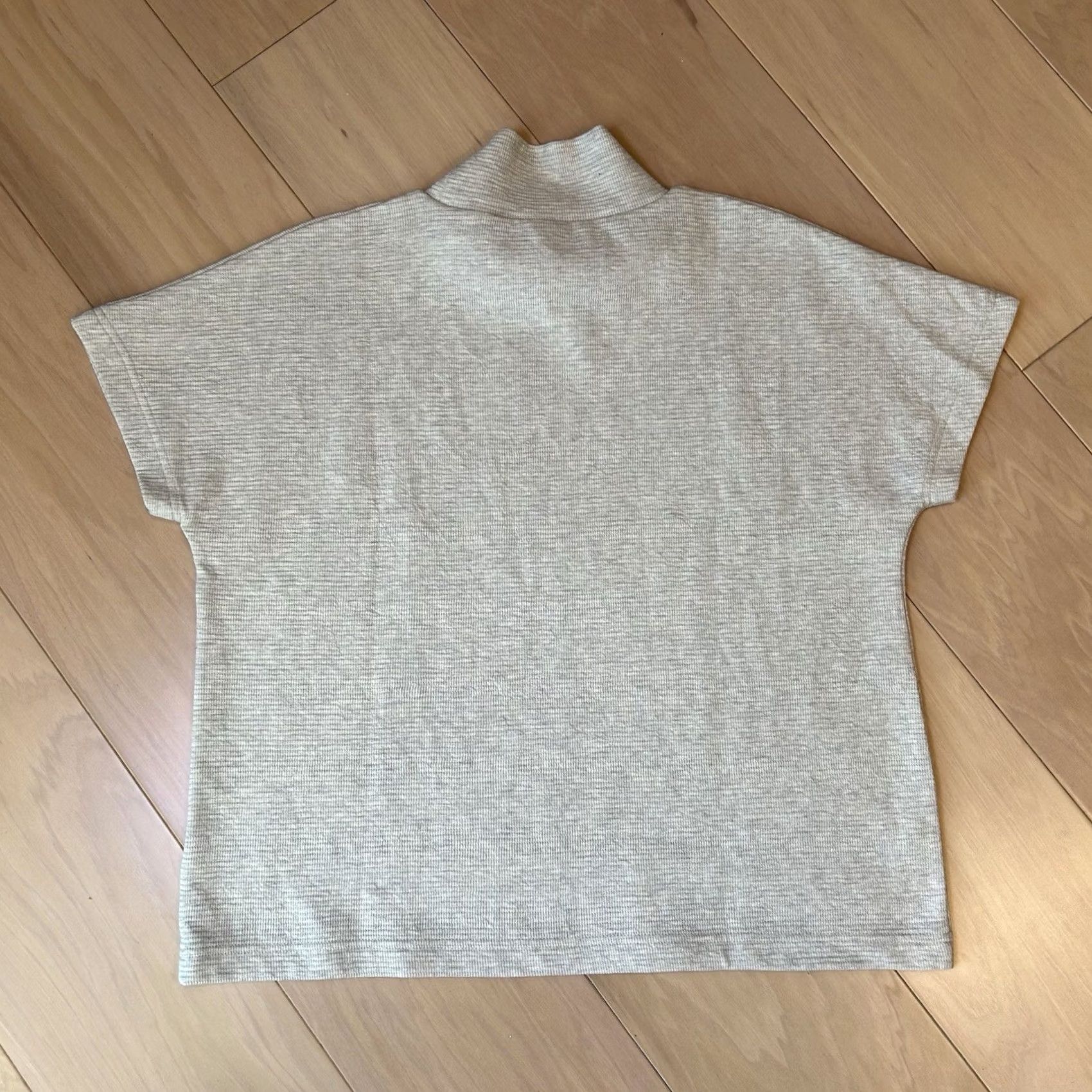 Vintage Haven Well Within Cozy Knit Mockneck Top Short Sleeve Women’s Small Ivory Cotton Polyester Spandex Knit Logo T-Shirt Vintage No Mens? Size S / US 4 / IT 40 - 2 Thumbnail