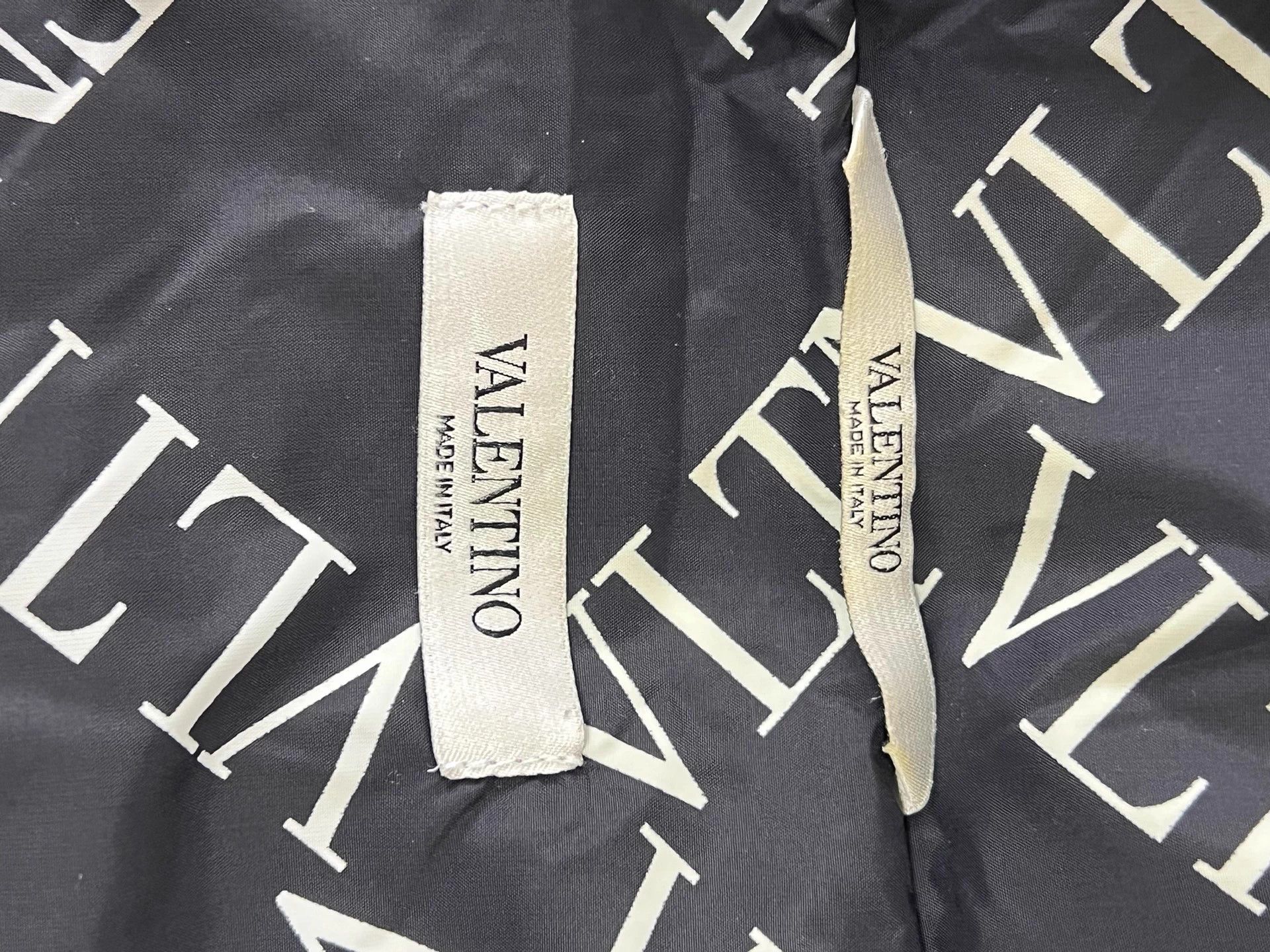 Valentino Valentino Men's Black Big Logo Puffer S Logo Lining Size US S / EU 44-46 / 1 - 6 Thumbnail
