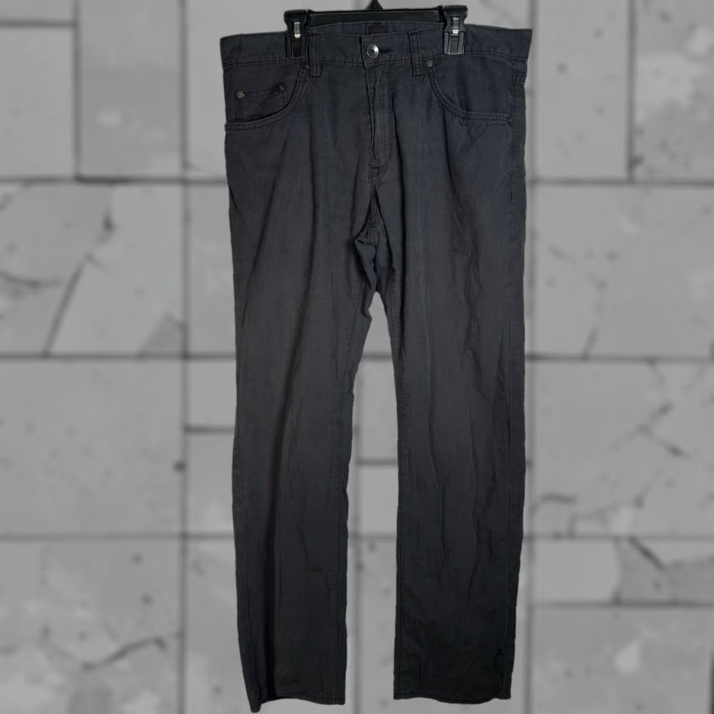 Vintage VINTAGE Hugo Boss Mens Chino Pants Casual Straight Leg Size 32x30 Gray Size US 32 / EU 48 - 1 Thumbnail