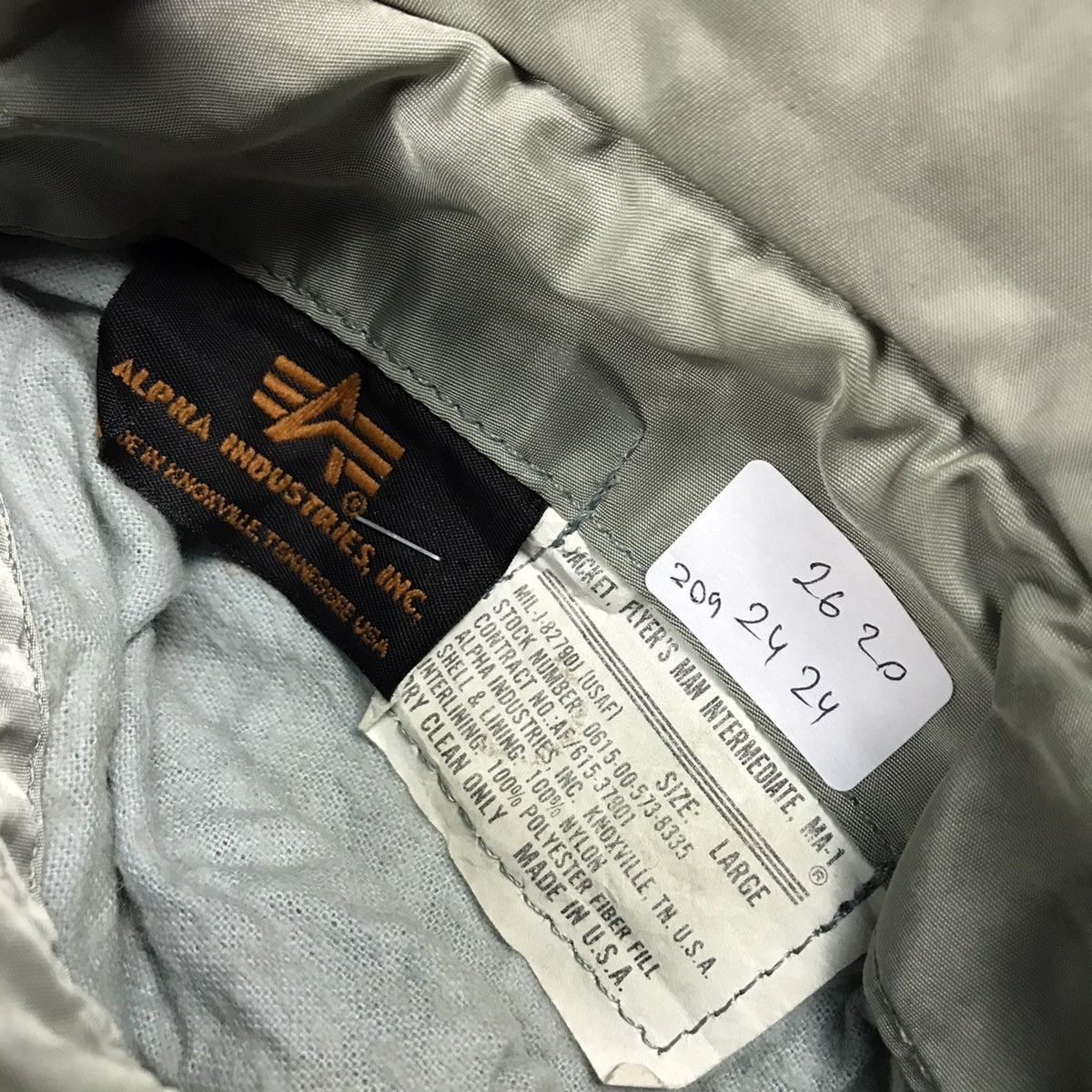 Other ALPHA INDUSTRIES MA-1 BOMBER JACKET Size US L / EU 52-54 / 3 - 12 Thumbnail