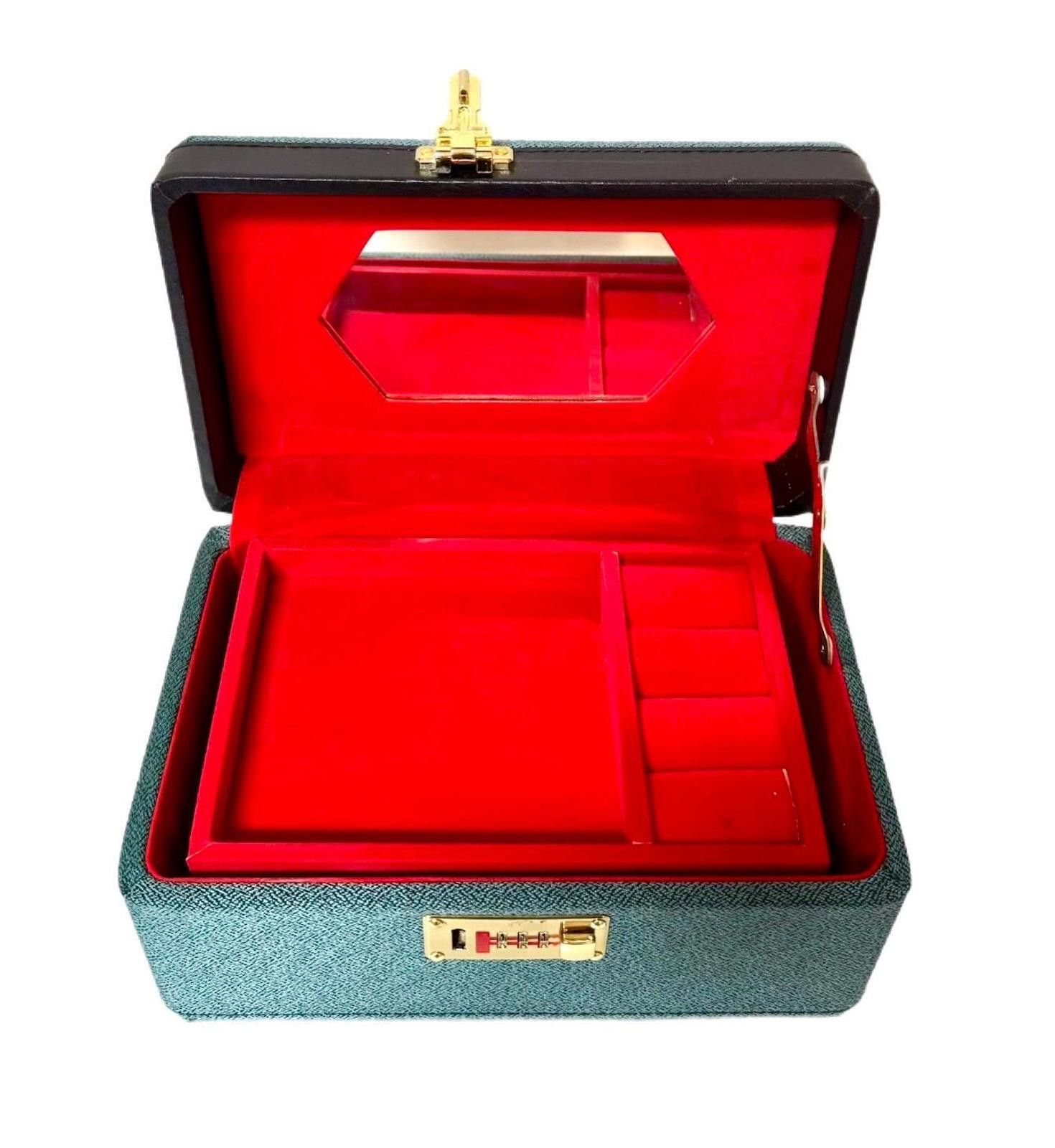 Other Jewelry Box Green Velvet Briefcase, Medium Size, Storage Size ONE SIZE - 2 Thumbnail