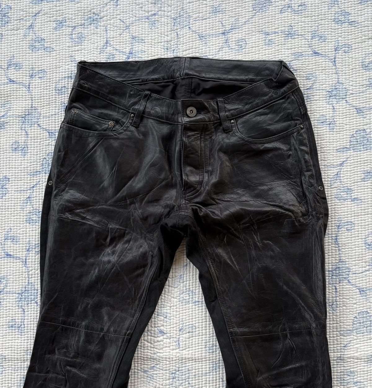 5351 POUR LES HOMMES Pour Les Homme Hybric Black Leather Size US 31 - 2 Thumbnail