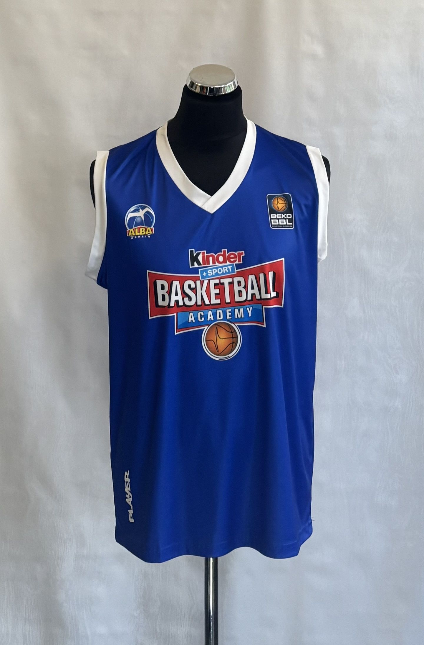 Other Alba Berlin Basketball Academy BBL Basketball Jersey, size M Size US M / EU 48-50 / 2 - 1 Thumbnail