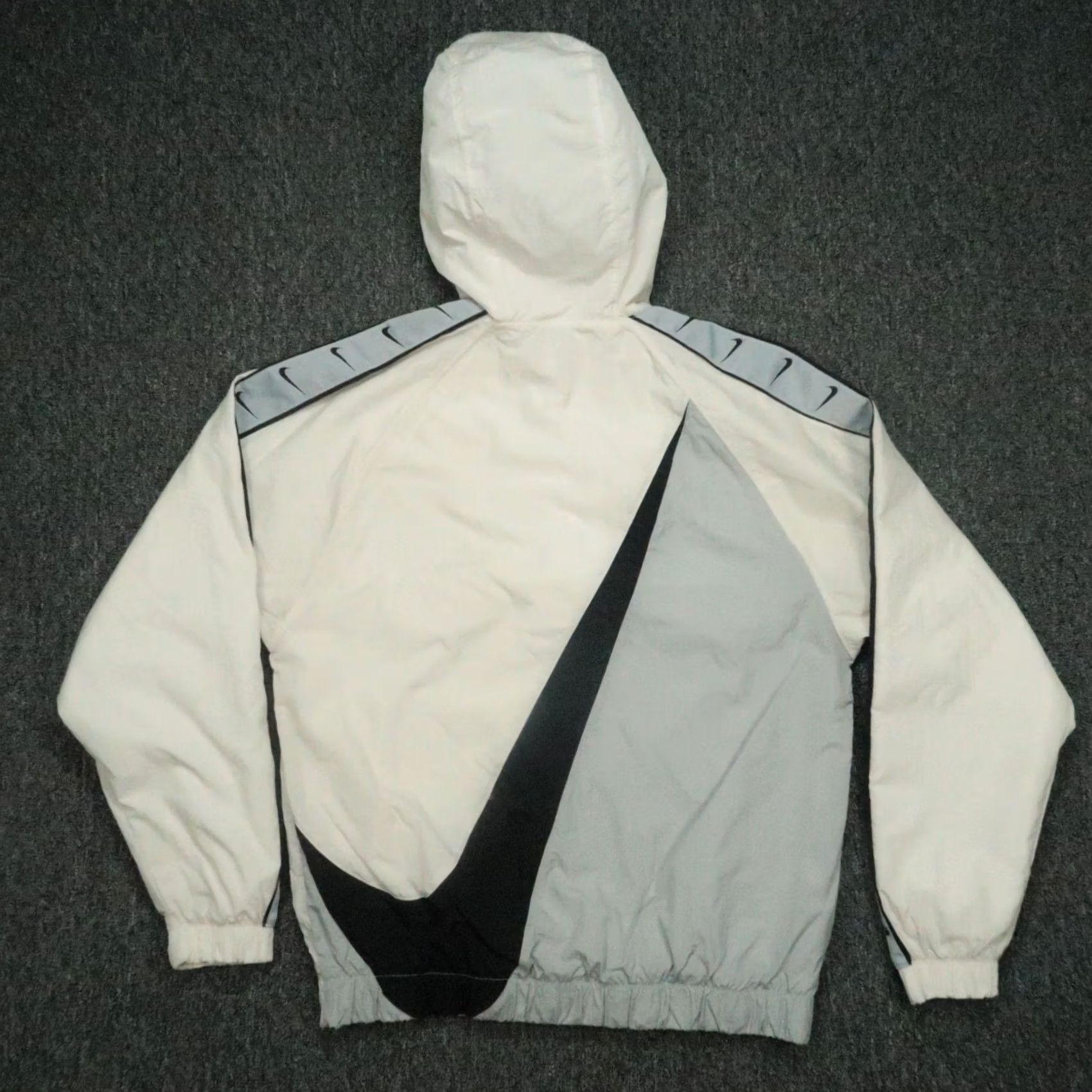 Nike Nike Jacket Mens S White NSW Big Swoosh Woven Pullover Zip Hooded Pockets 1/4 Zip Windbreaker Softshell Regular Casual Sportswear Size US S / EU 44-46 / 1 - 2 Thumbnail