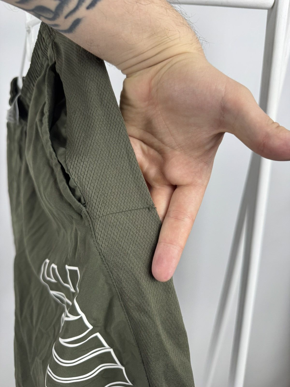 Nike Nike Big Logo Sport Wear Shorts Size US 36 / EU 52 - 7 Thumbnail