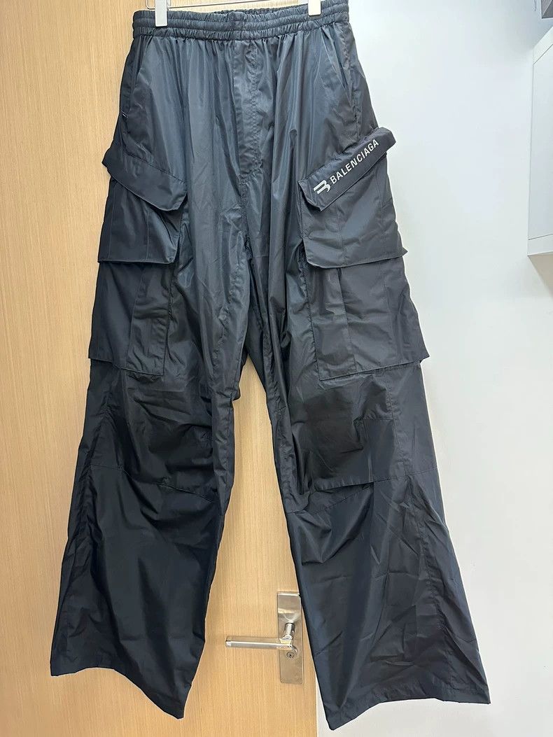 Balenciaga Balenciaga Embroidered Logo Ski Sports Work Pants Size US 30 / EU 46 - 1 Thumbnail