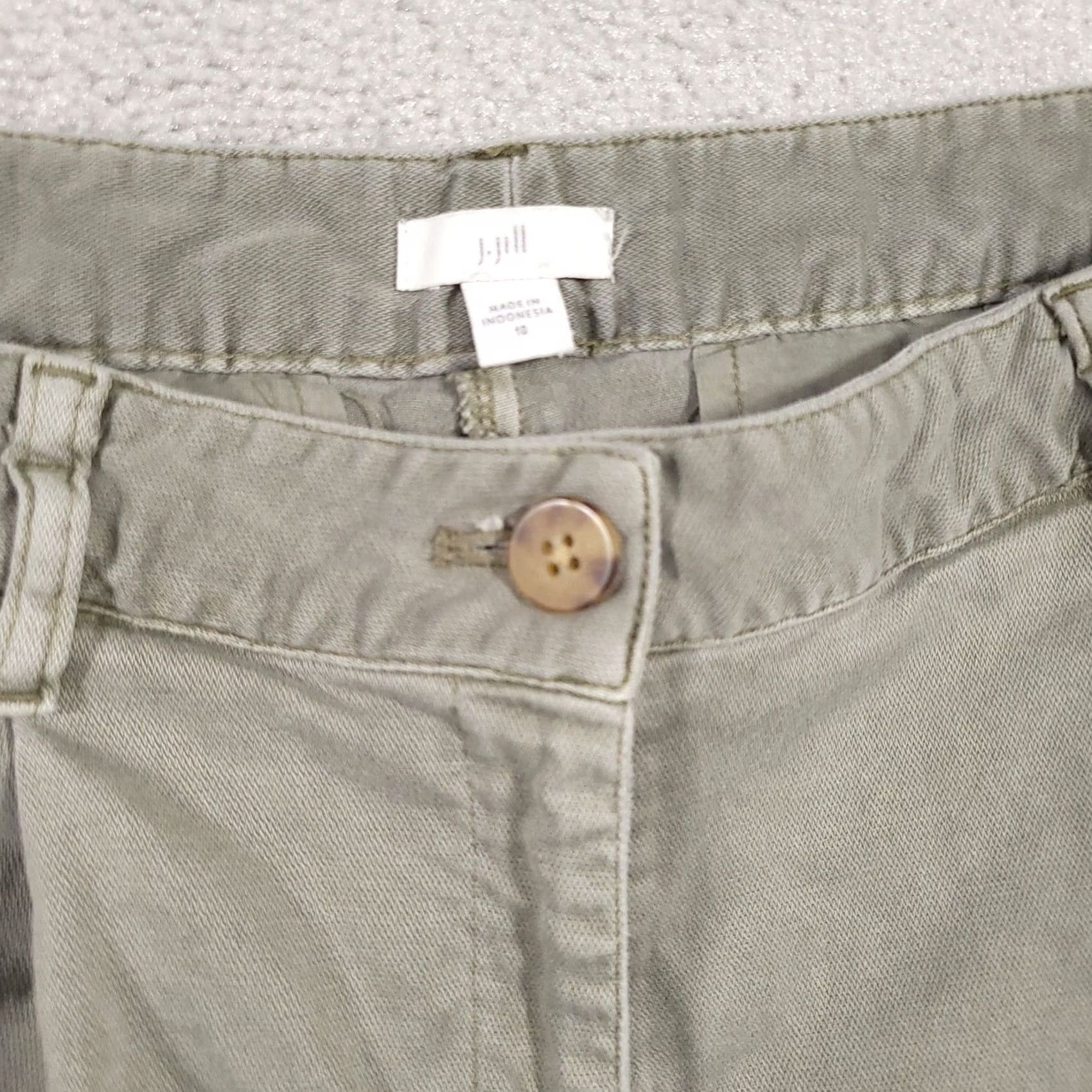 J. Jill VINTAGE J. Jill Pleated Shorts Women's 10 Light Green Casual Chino Pockets 6" Size 32" / US 10 / IT 46 - 4 Thumbnail