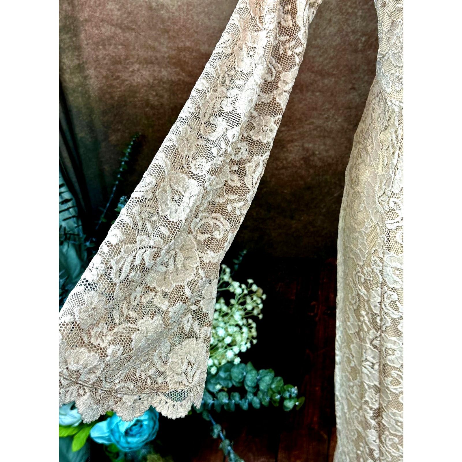 Show Me Your MuMu Show Me Your Mumu Natalie Lo Back Gown Champagne Lace M Size M / US 6-8 / IT 42-44 - 8 Thumbnail