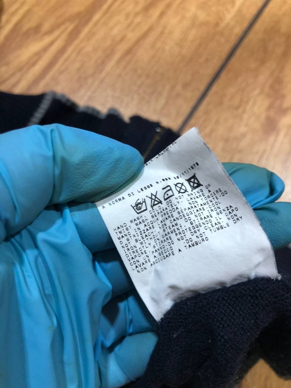 Dolce & Gabbana Vintage Dolce & Gabbana Full Zip sweater Size L Size US L / EU 52-54 / 3 - 18 Thumbnail