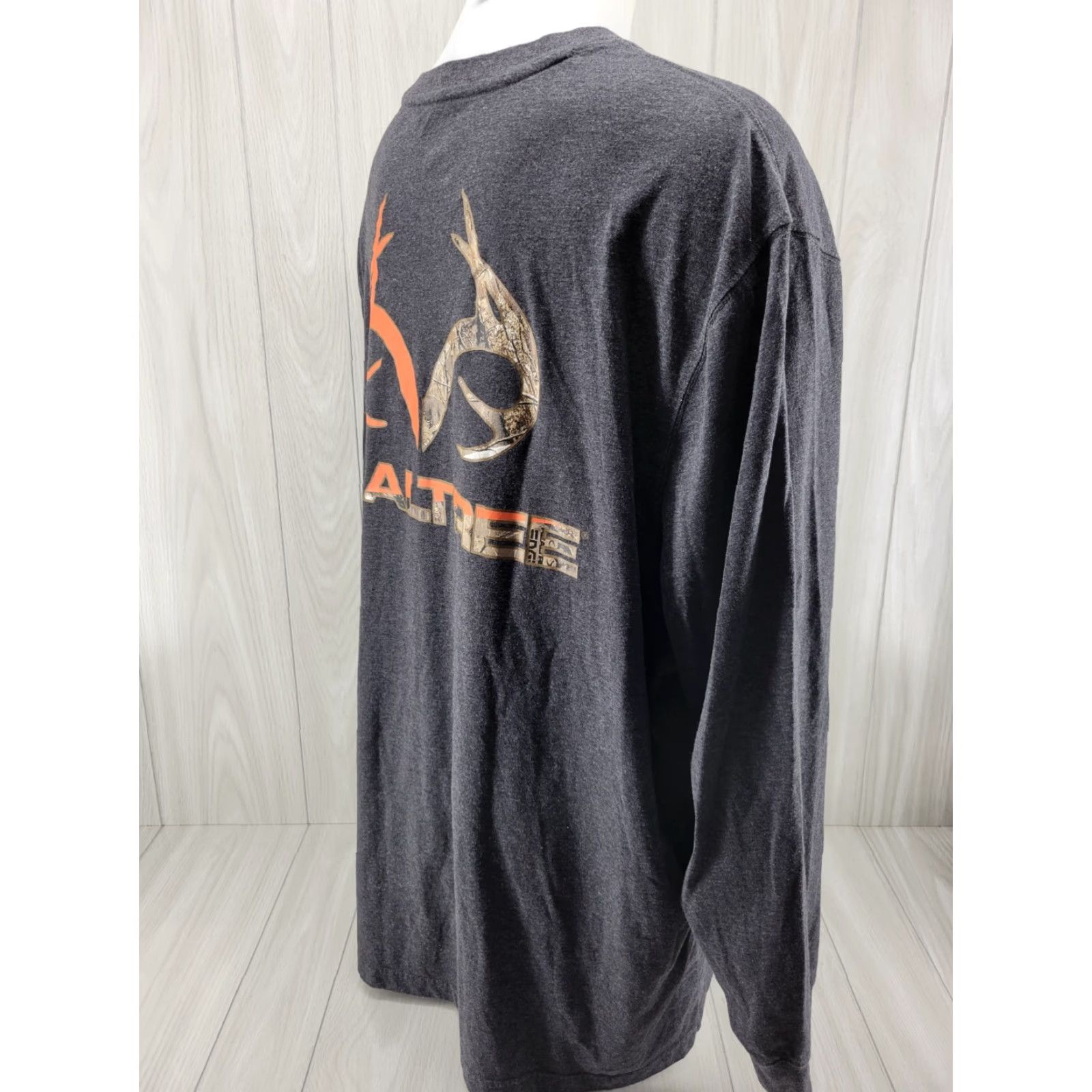 Vintage VINTAGE Ocean + Coast Realtree T-Shirt Mens XLT Long Sleeve Hunting Outdoor Size US XL / EU 56 / 4 - 6 Thumbnail