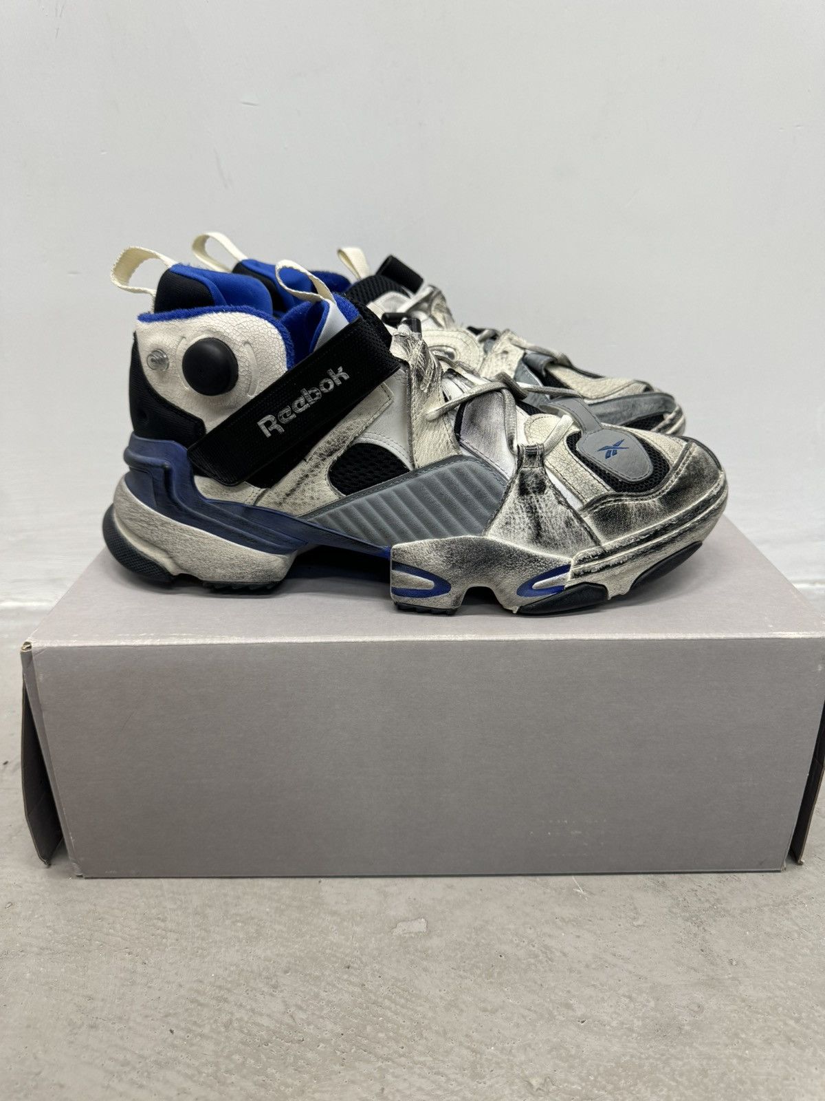 Reebok pump shops 45