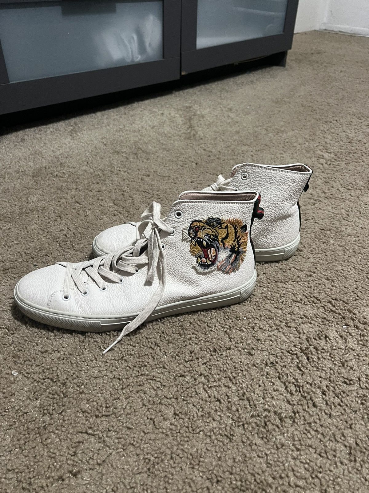 Gucci GUCCI Hebron Major Sneakers Tiger Embroidery Leather 10.5 Size US 10.5 / EU 43-44 - 1 Thumbnail