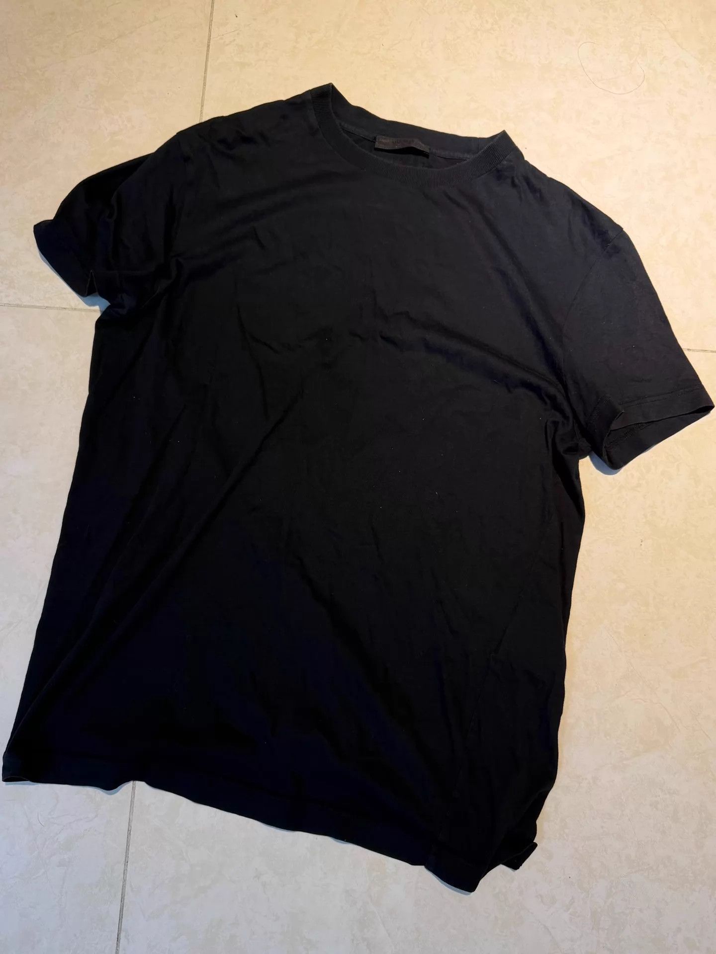 Prada Prada Triangle Logo Black Short Sleeve Tee M 9/10 Size M / US 6-8 / IT 42-44 - 2 Thumbnail