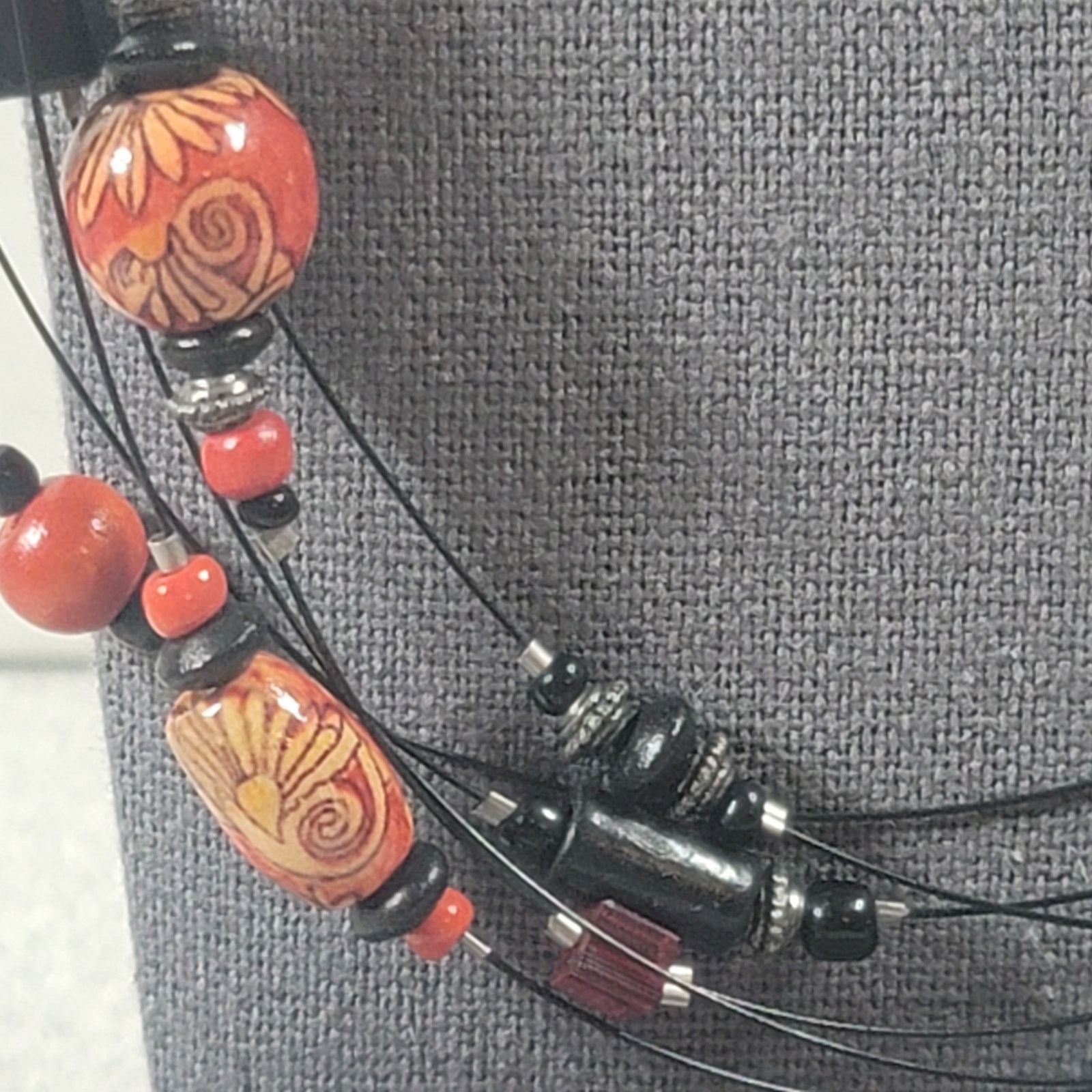 Other Red 6 Strand Wooden Floral Beads Pewter Spacers 8" Necklace Size ONE SIZE - 5 Thumbnail