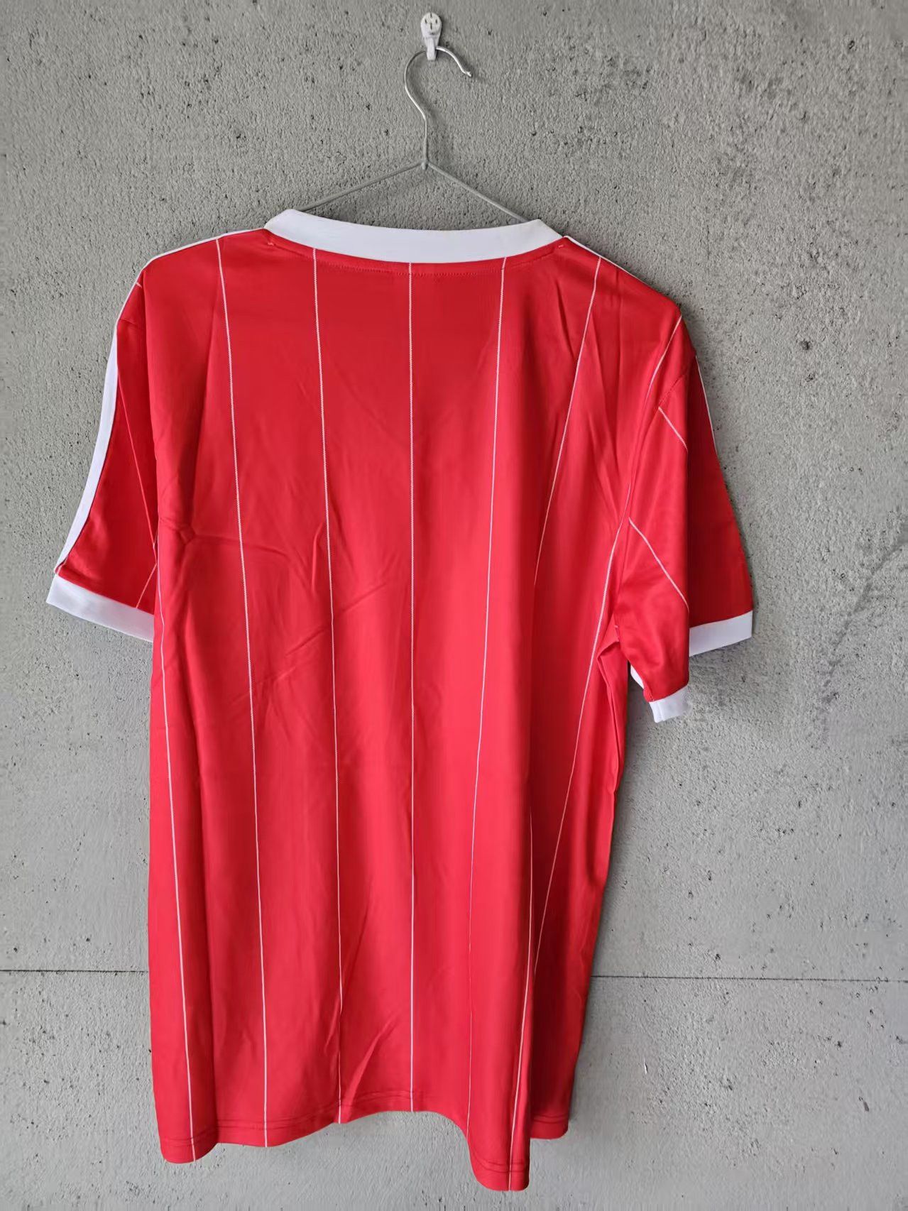 Other 1983 84 Vintage Hamburger SV Jersey Size US M / EU 48-50 / 2 - 4 Thumbnail