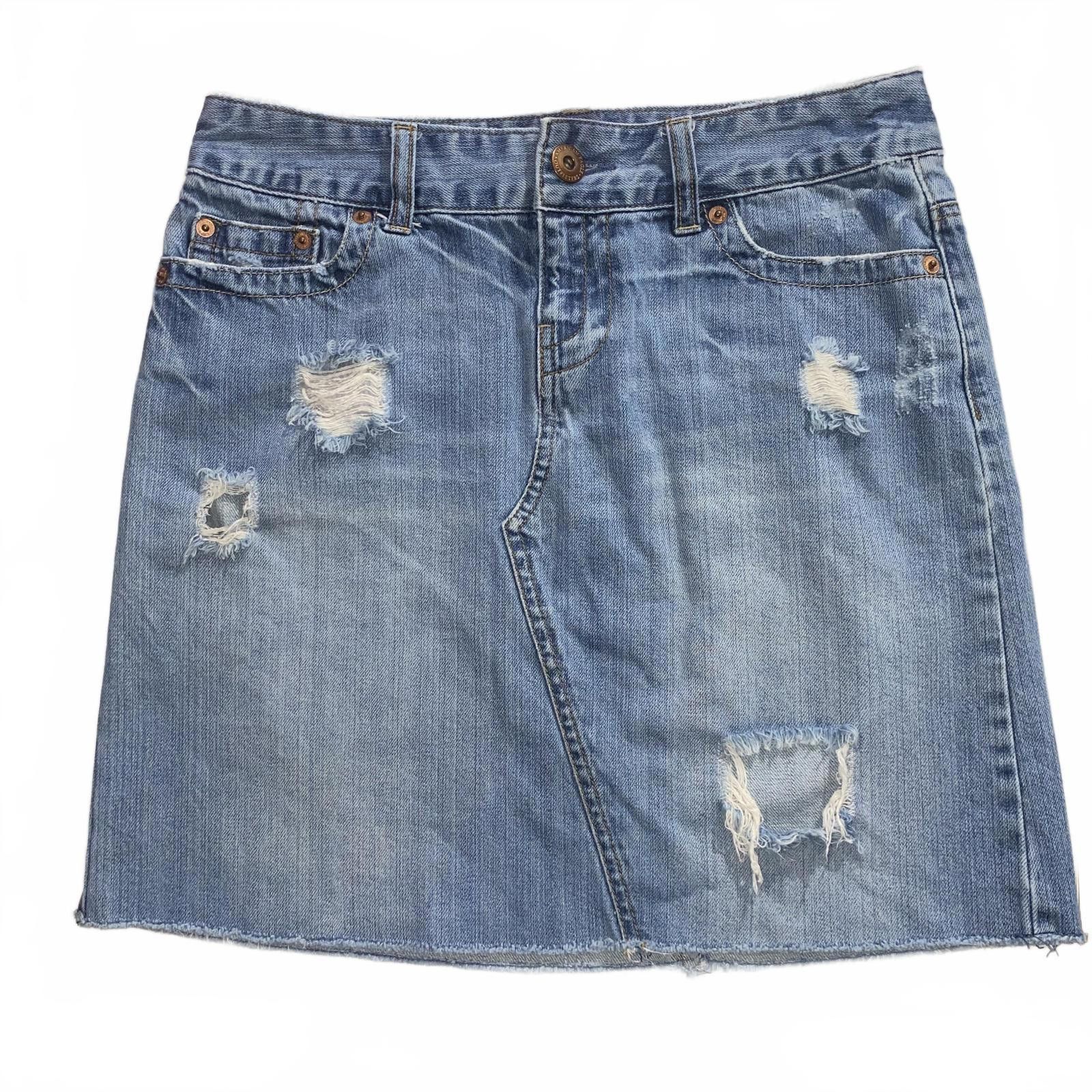 American Eagle Outfitters Y2K American Eagle Distressed Denim Mini Skirt 2 Skirt 2000s Size 26" / US 2 / IT 38 - 1 Thumbnail