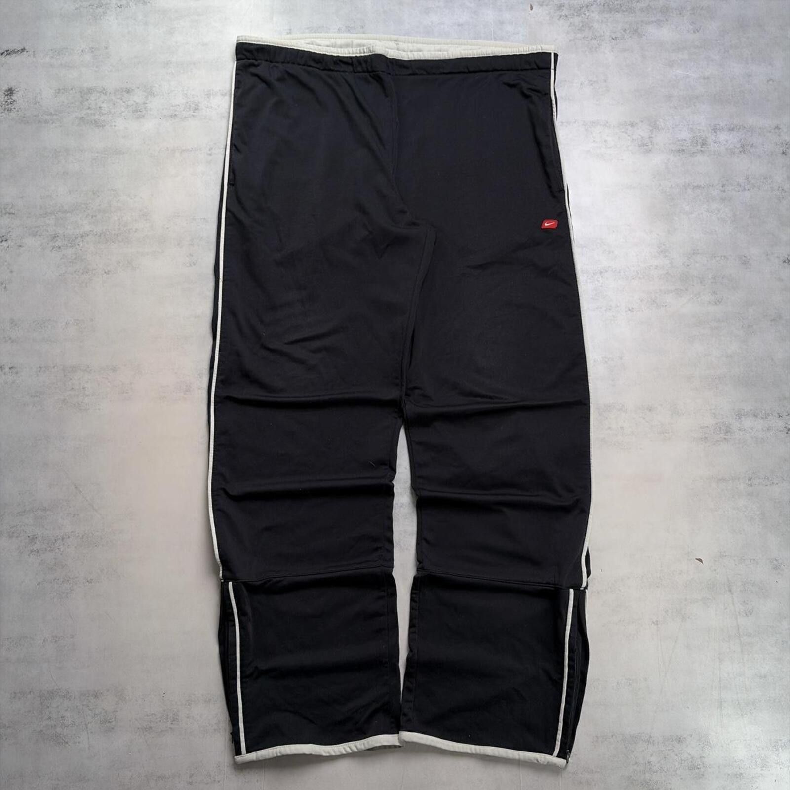 Nike Vintage Black Nike Grunge Naggy Skater Track Pants Size US 36 / EU 52 - 1 Thumbnail