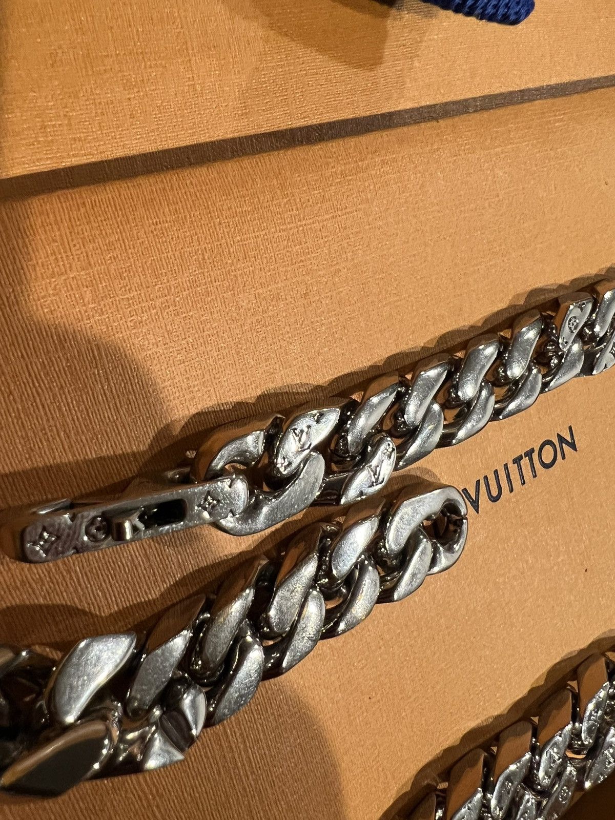 Louis Vuitton Louis Vuitton necklace chain Size ONE SIZE - 3 Thumbnail