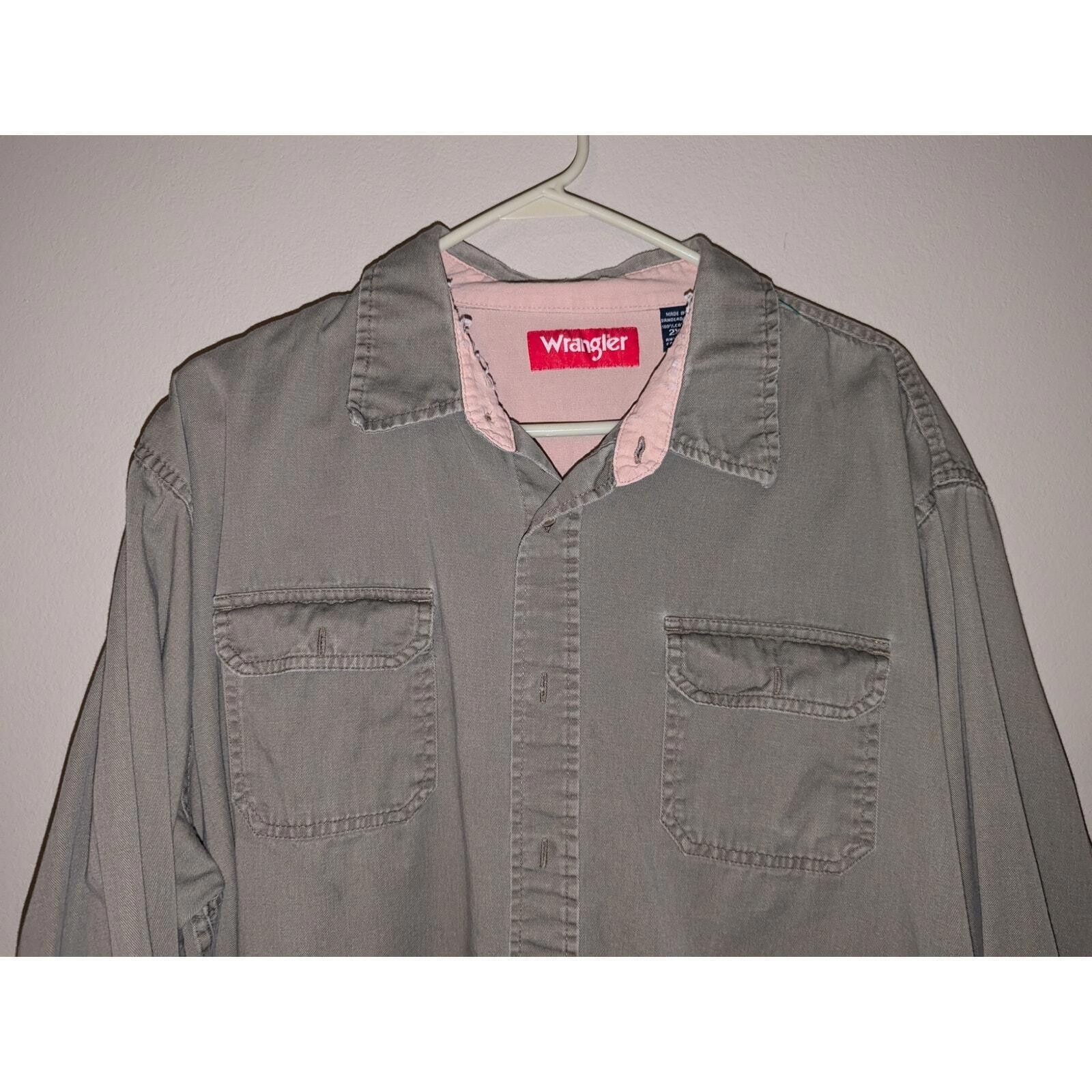 Wrangler Vintage WRANGLER Green/Gray Button Up SHIRT SIZE XXL Size US XXL / EU 58 / 5 - 2 Thumbnail