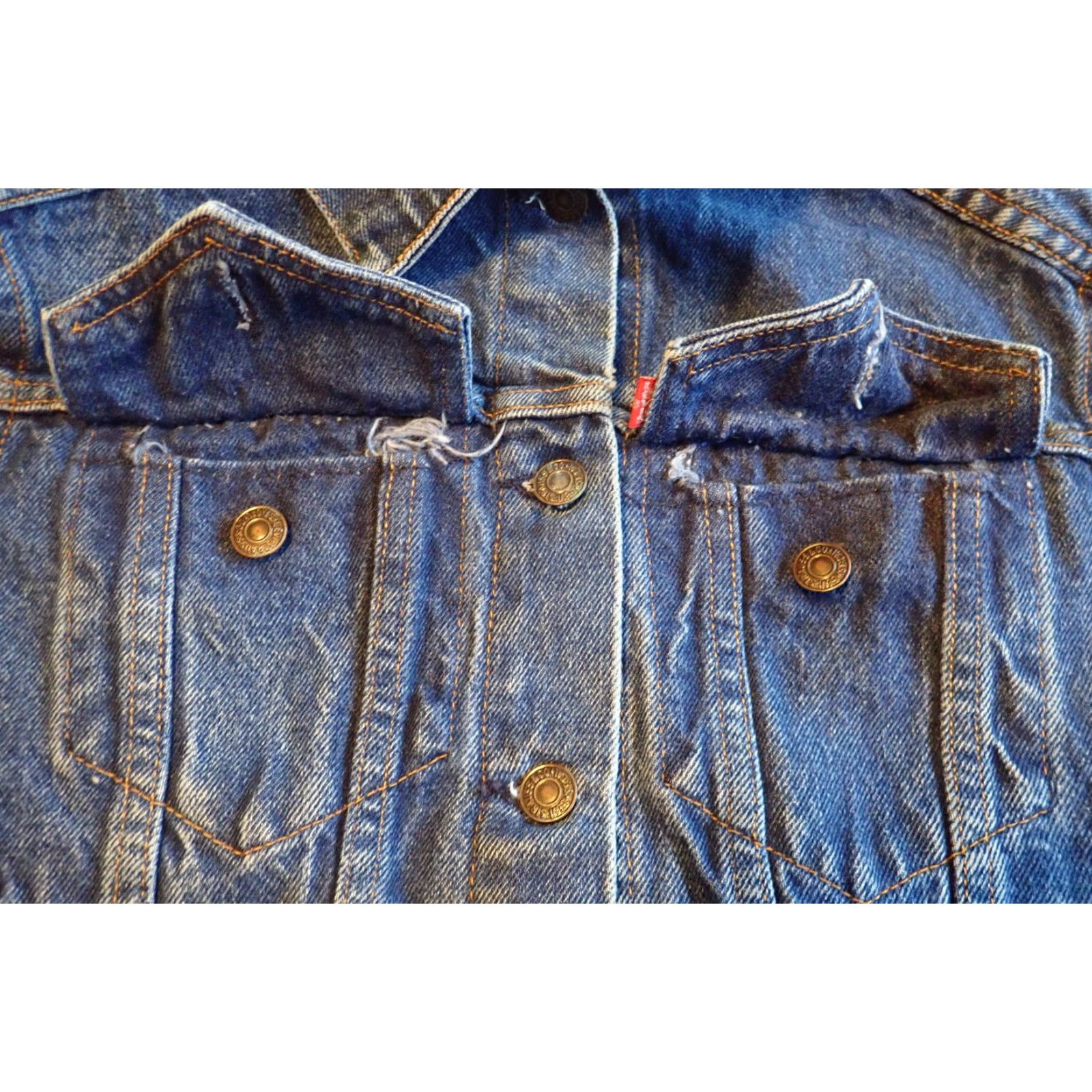 Levi's VINTAGE Levi's Women's Trucker Jacket Adult S Blue Distressed Denim 80s Retro Western Steampunk USA Size S / US 4 / IT 40 - 4 Thumbnail