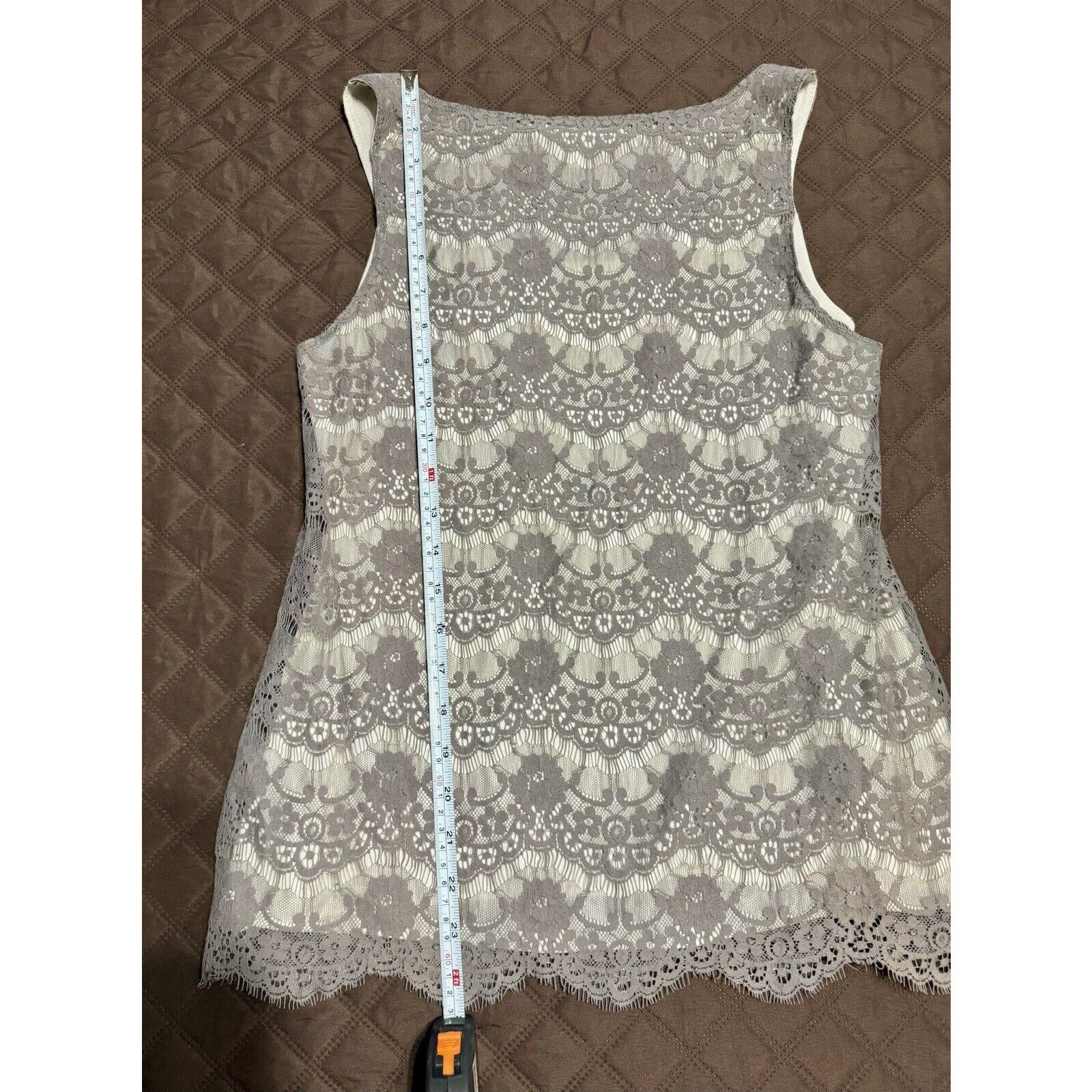 Banana Republic Banana Republic Women's Fully Lined Lace Floral Shell Small Size S / US 4 / IT 40 - 7 Thumbnail