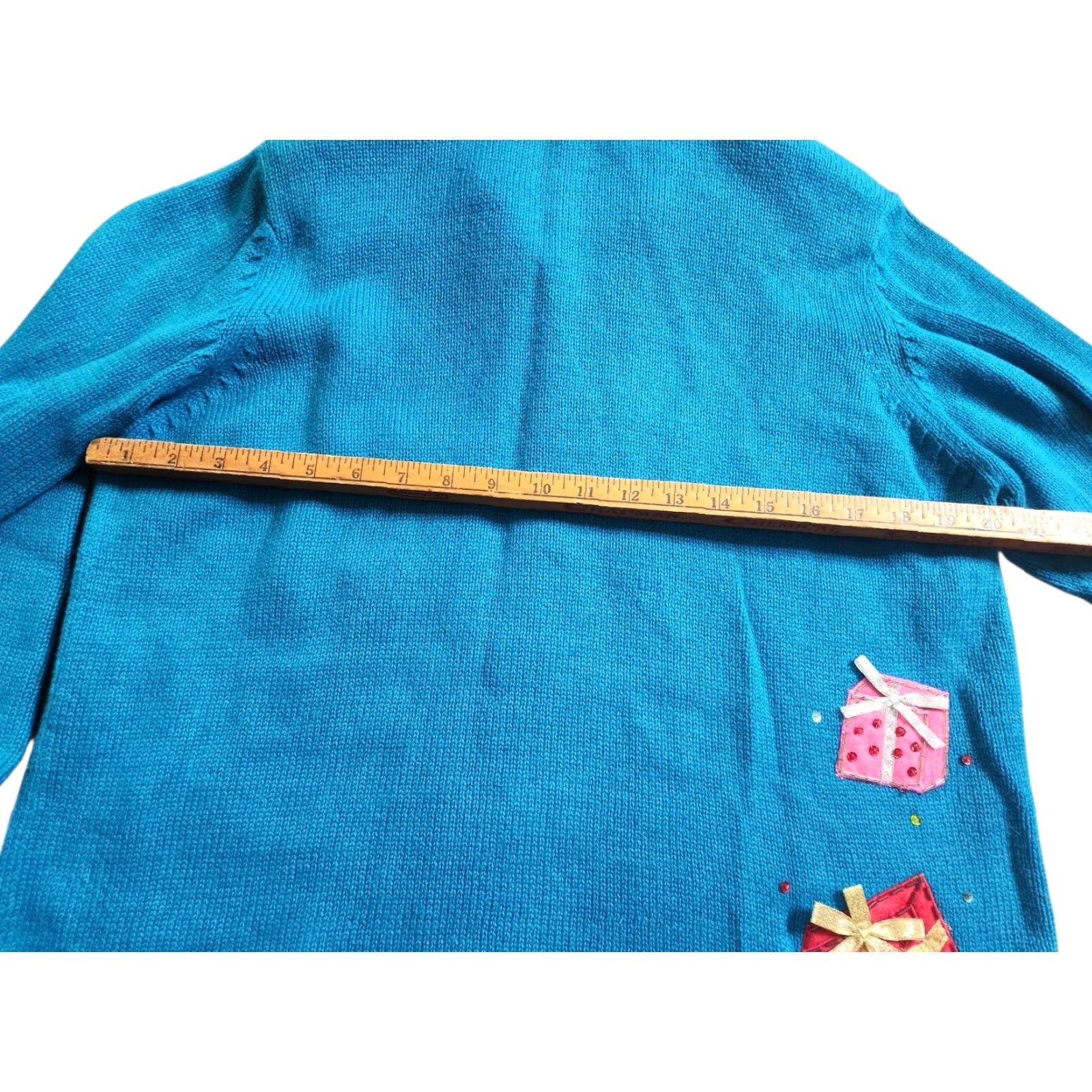 Vintage VINTAGE Tiara International Womens Christmas Cardigan Sweater L Blue Embroidered Christmas Tree Gifts Full Zip V-Neck Knit Holiday Size L / US 10 / IT 46 - 3 Thumbnail