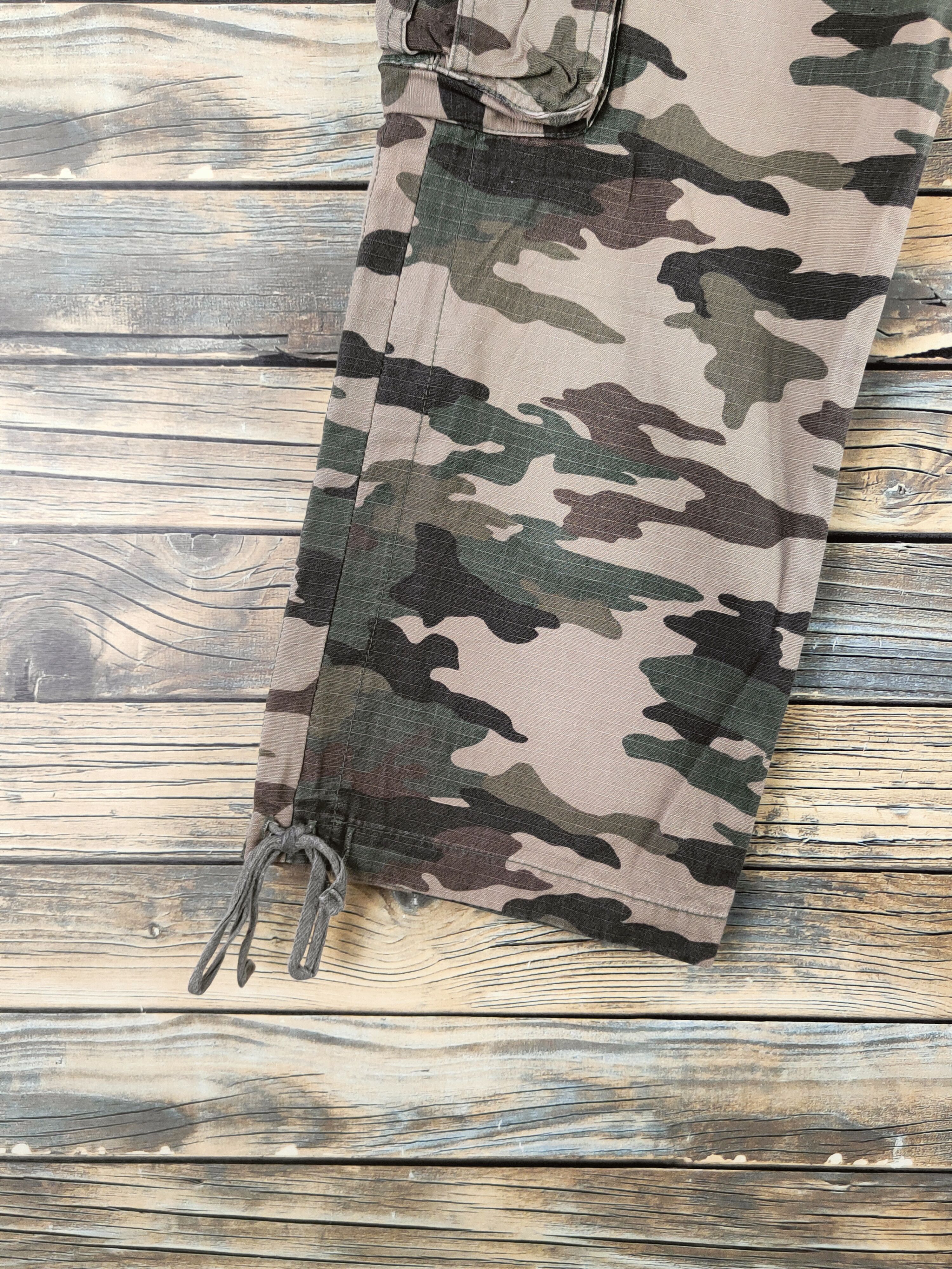 Japanese Brand A.L.C.X Camouflage Multipocket Cargo Pants #S2844 Size 27" / US 4 / IT 40 - 4 Thumbnail
