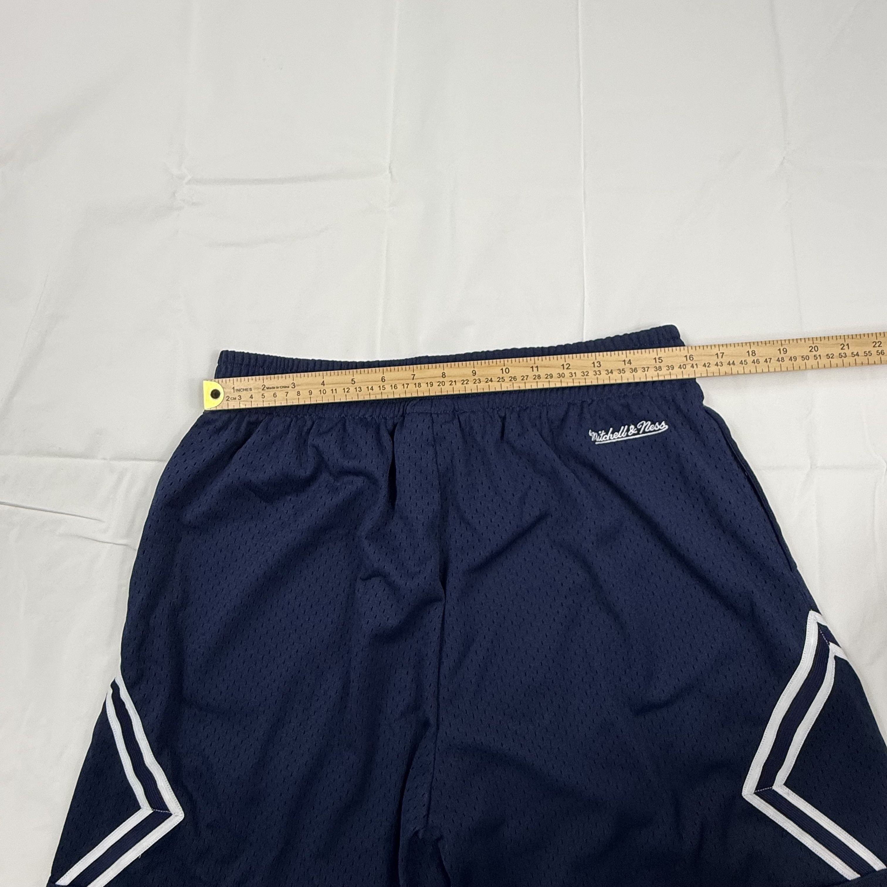 Mitchell & Ness Mitchell & Ness Mens Navy Blue Mesh Basketball Shorts Size US 36 / EU 52 - 9 Thumbnail