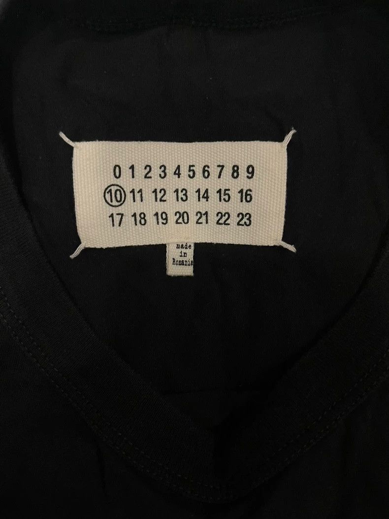 Maison Margiela Maison Margiela Embroidered flip logo short sleeves Size US M / EU 48-50 / 2 - 3 Thumbnail