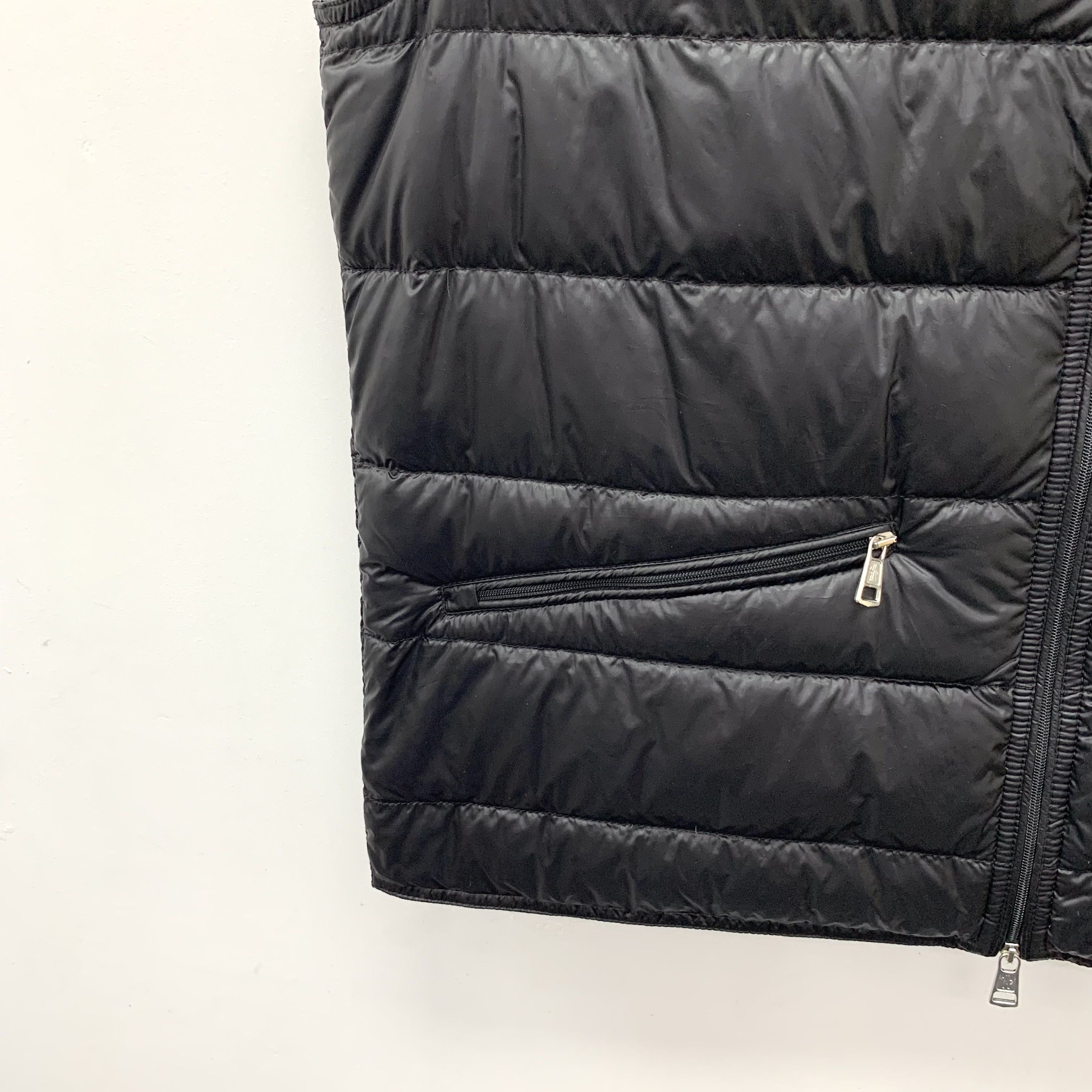 Moncler Moncler Gui Logo Down Vest Black (4) Size US XL / EU 56 / 4 - 4 Thumbnail