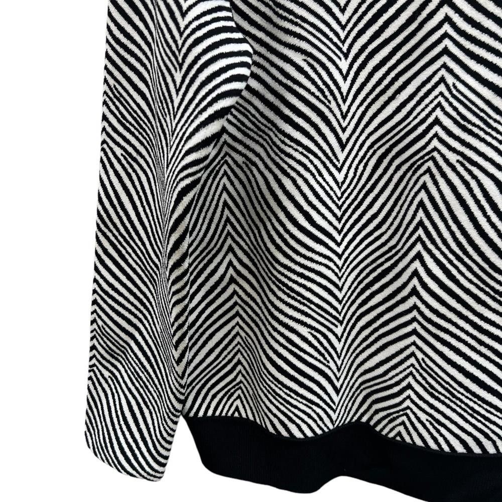 Opening Ceremony Opening Ceremony Barneys NY Zebra Crewneck Sweater NWT Size L / US 10 / IT 46 - 4 Thumbnail