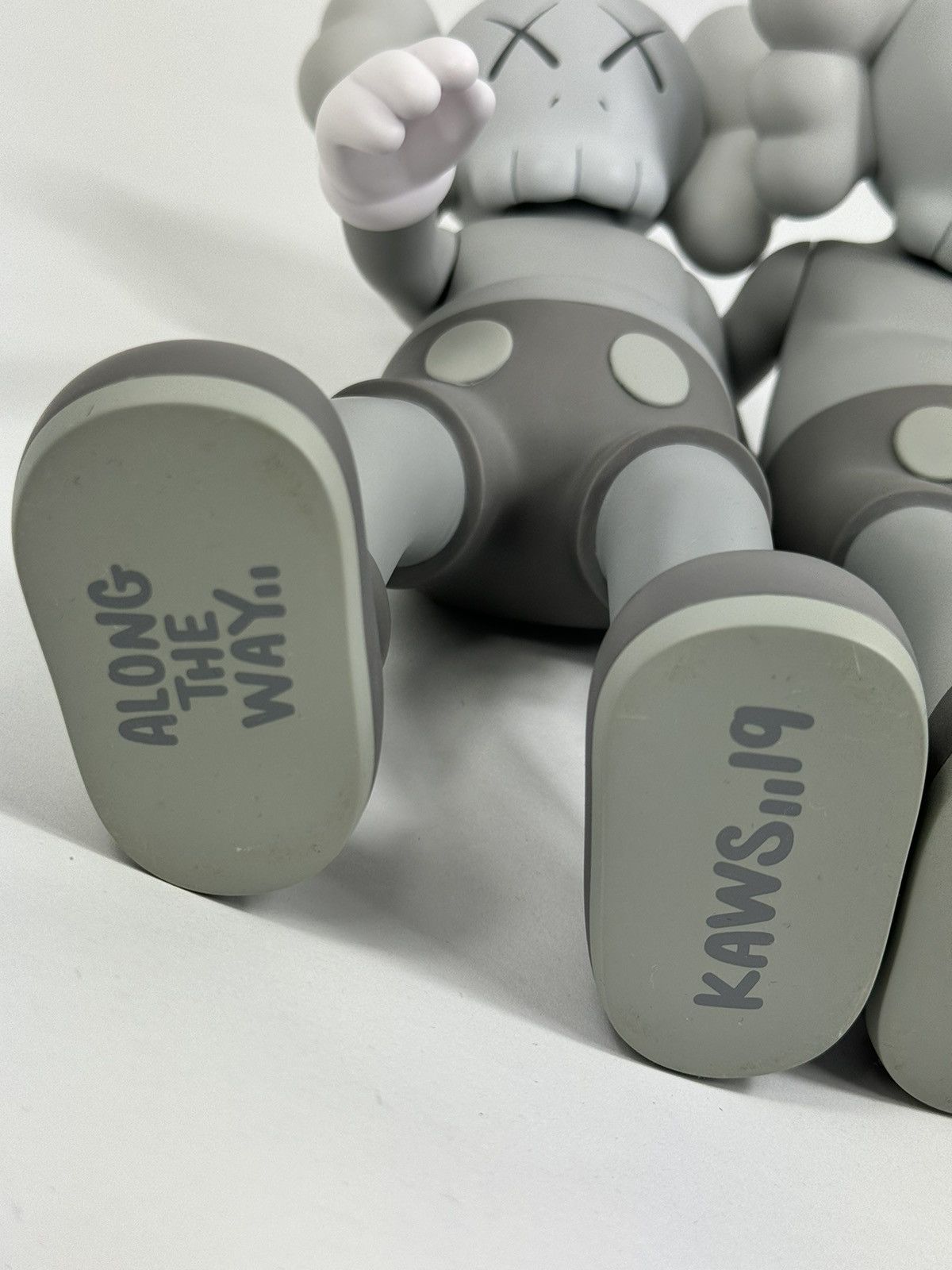Kaws KAWS A LONG THE WAY VINYL FIGURE Size ONE SIZE - 7 Thumbnail