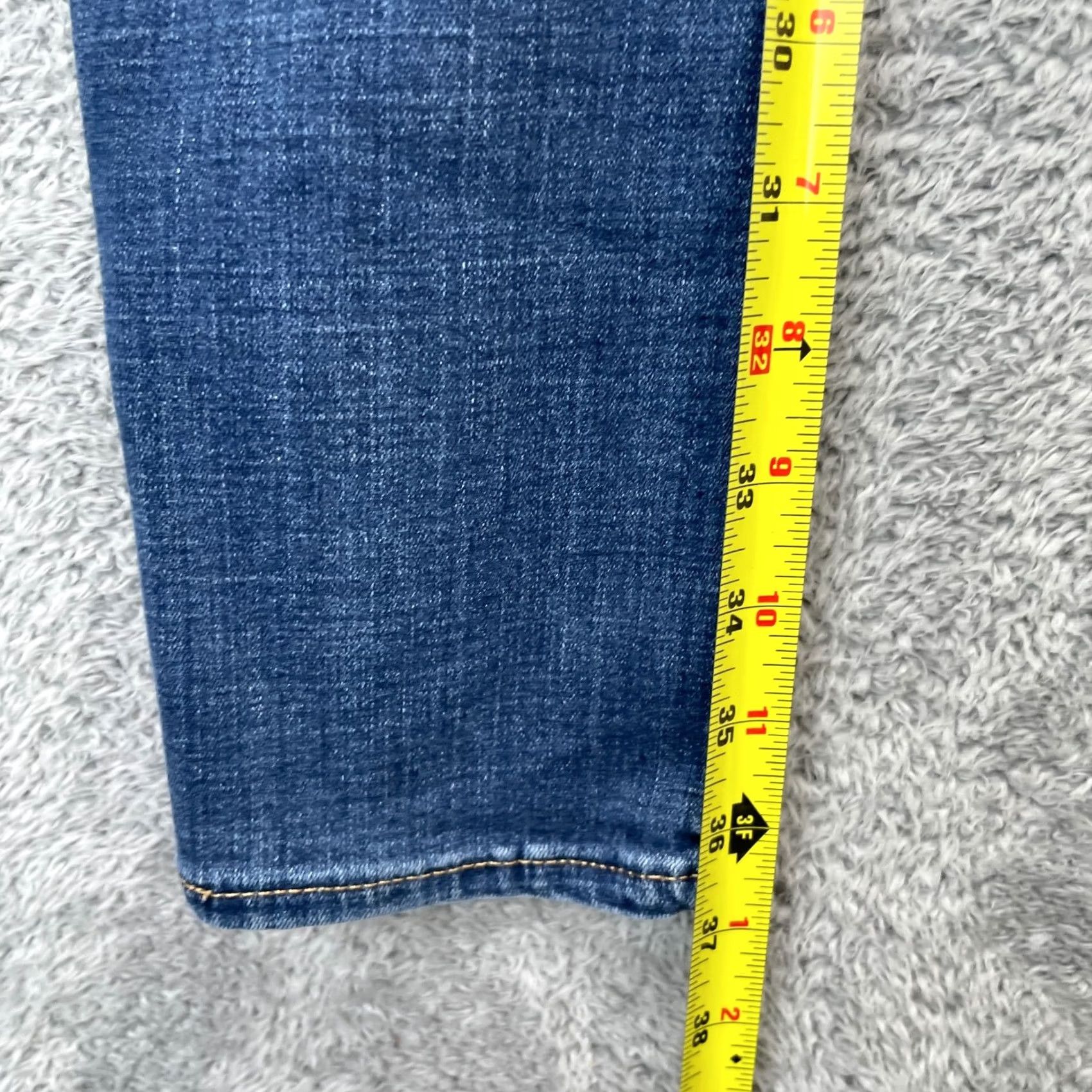 Levi's Levi's 711 Jeans Womens 30 Blue Skinny Denim Logo Cotton Stretch Regular Inseam 27 Size 30" / US 8 / IT 44 - 7 Thumbnail