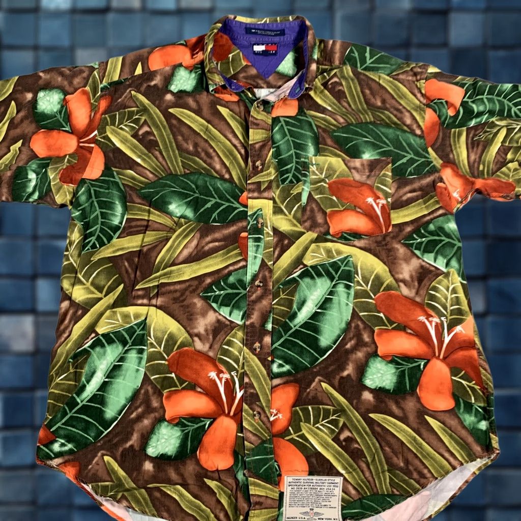 Tommy Hilfiger VINTAGE Tommy Hilfiger Shirt Mens Large Hawaiian Rayon Floral 1990s Size US L / EU 52-54 / 3 - 1 Thumbnail