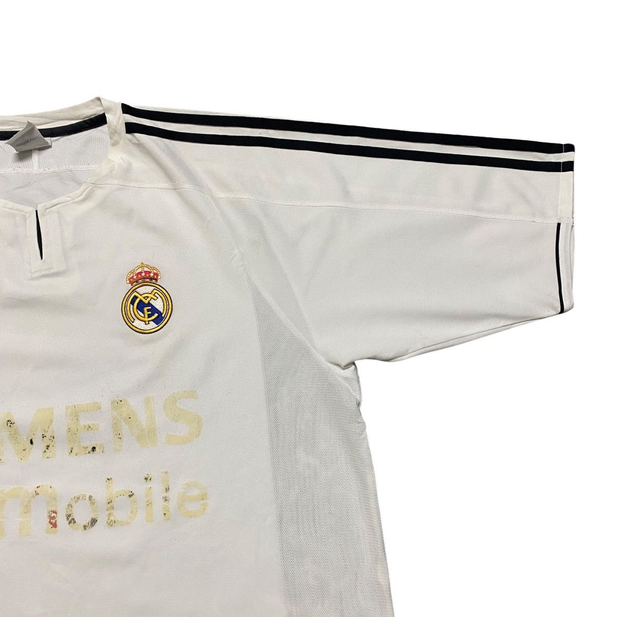Vintage Vintage Real Madrid Jersey 2003 Home Size US L / EU 52-54 / 3 - 5 Thumbnail