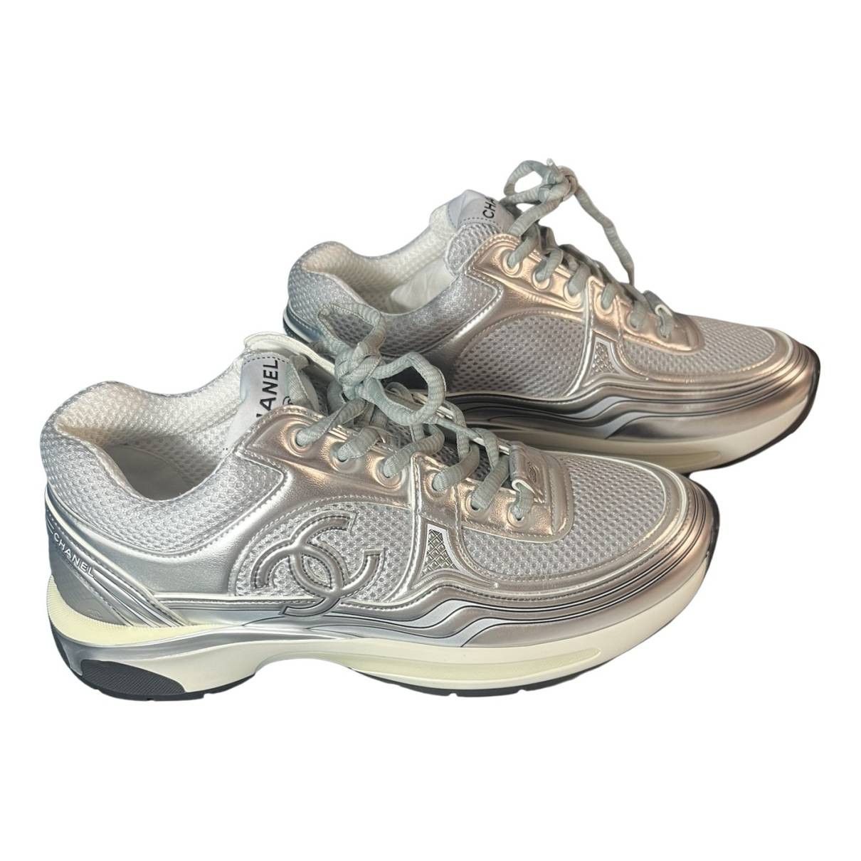 Chanel sneaker