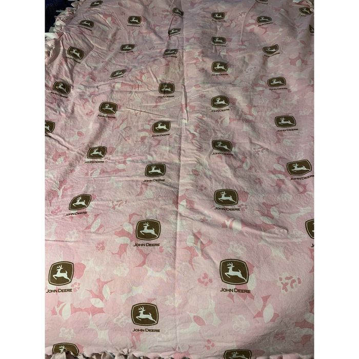 John Deere John Deere Pink Camouflage Fleece Throw Baby Blanket Hand T