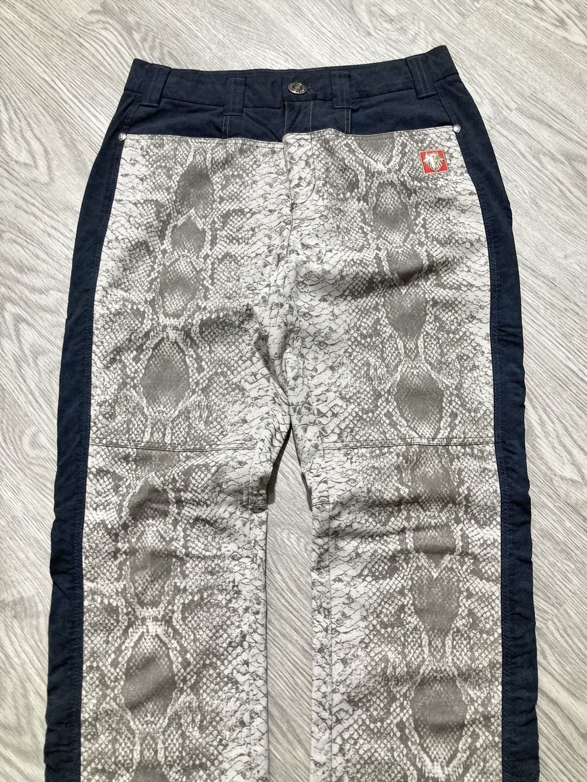 Japanese Brand 2000s BlackYak Snake Skin Pattern Nylon Outdoor Pants Size US 27 - 2 Thumbnail