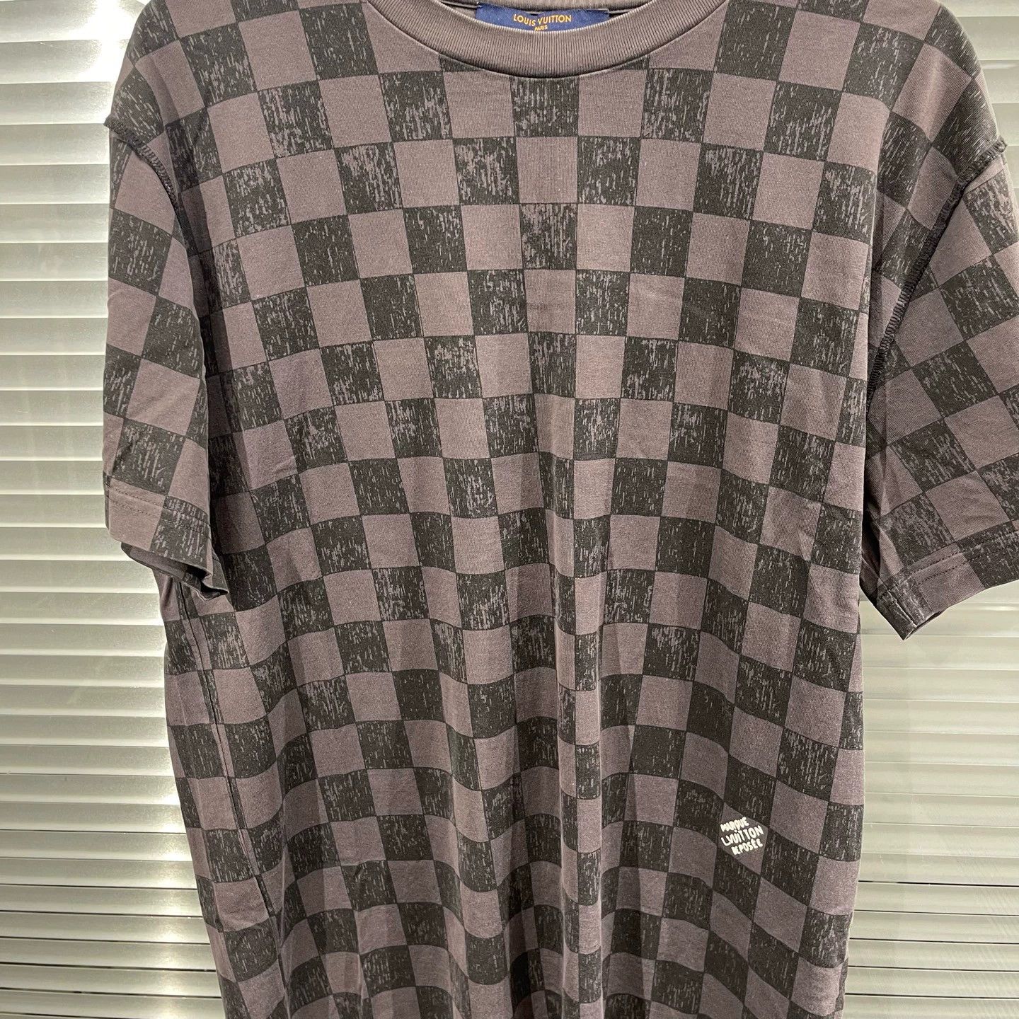 Louis Vuitton LOUIS VUITTON Damier Logo Print SS Tee L NM #11501 Size US L / EU 52-54 / 3 - 6 Thumbnail