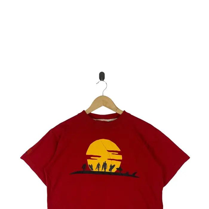 Vintage Vintage LARK SURFING The Endless Summer Homage Tee Shirt Size US M / EU 48-50 / 2 - 2 Thumbnail