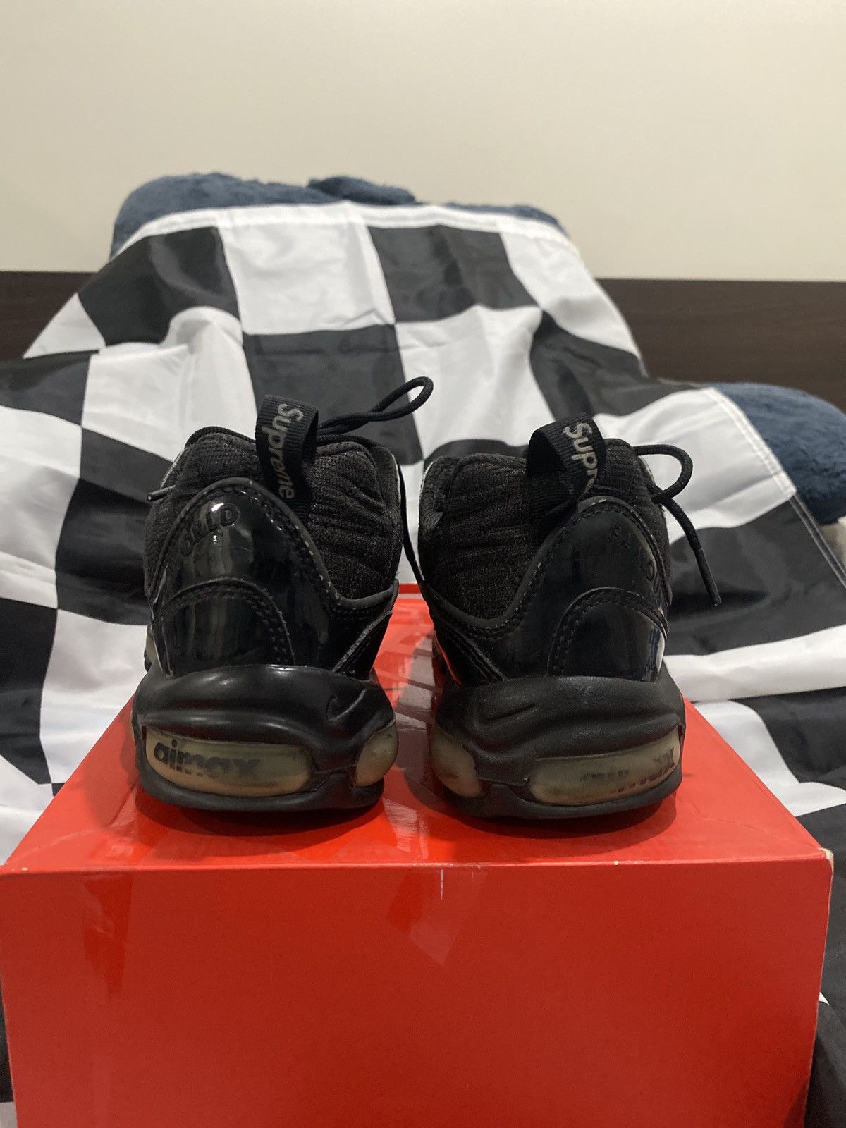 Nike × Supreme Nike x Supreme Air Max 98 size 9 Size US 9 / EU 42 - 7 Thumbnail