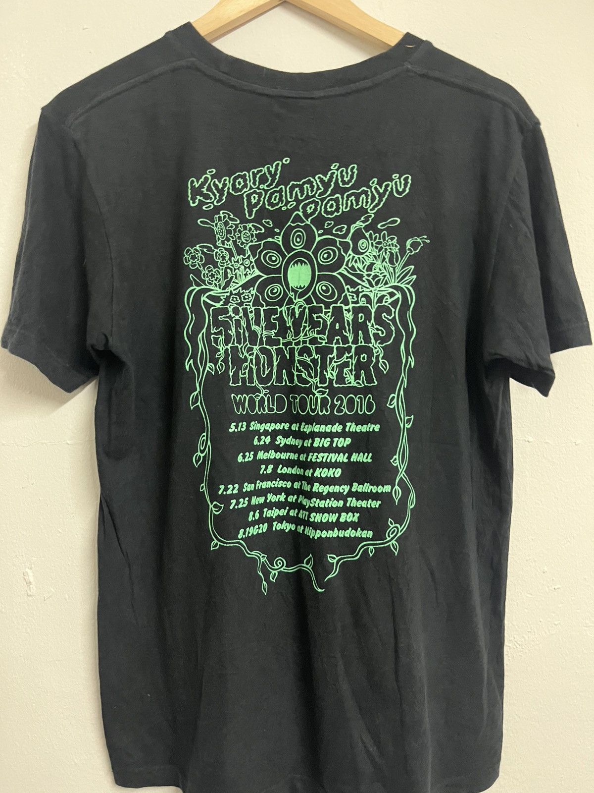 20471120 💥Offer Me💥Kyary Pamyu Pamyu Five Years Monster Tour Size US M / EU 48-50 / 2 - 8 Thumbnail
