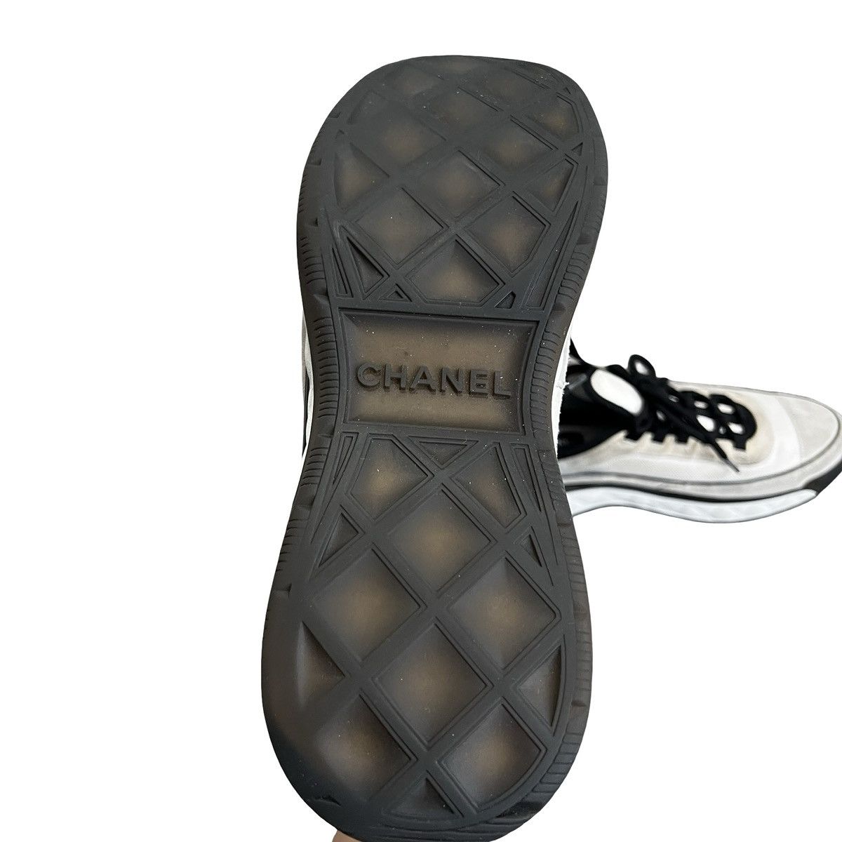 Chanel CHANEL Logo Matelasse Coco Mark Sneakers mesh Suede White Size US 9 / EU 42 - 6 Thumbnail