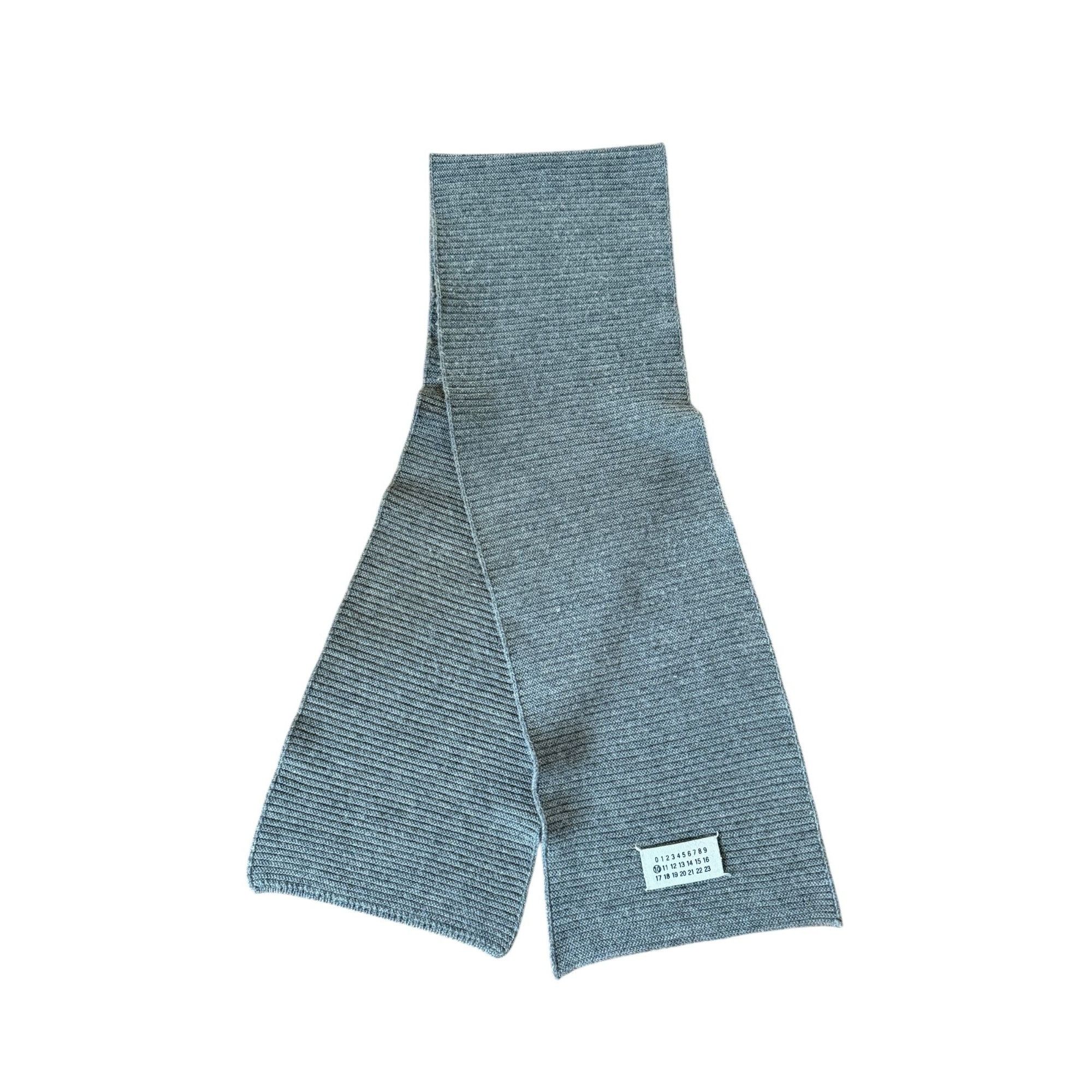 Maison Margiela Early 2000s Line 10 Grey Wool Scarf Size ONE SIZE - 1 Thumbnail