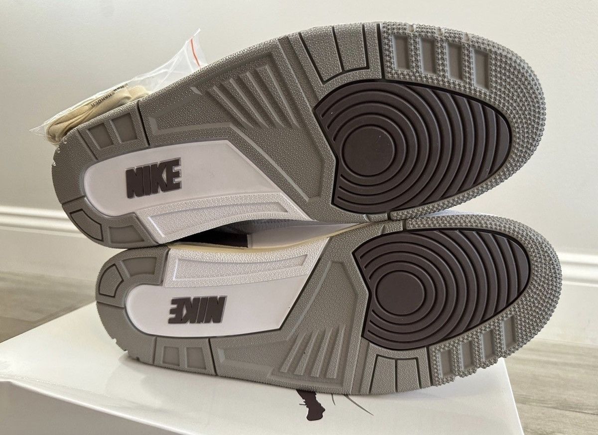 A Ma Maniere × Jordan Brand A Ma Maniere Air Jordan 3 White Grey Violet Ore W 13.5 M 12 Size US 12 / EU 45 - 8 Thumbnail