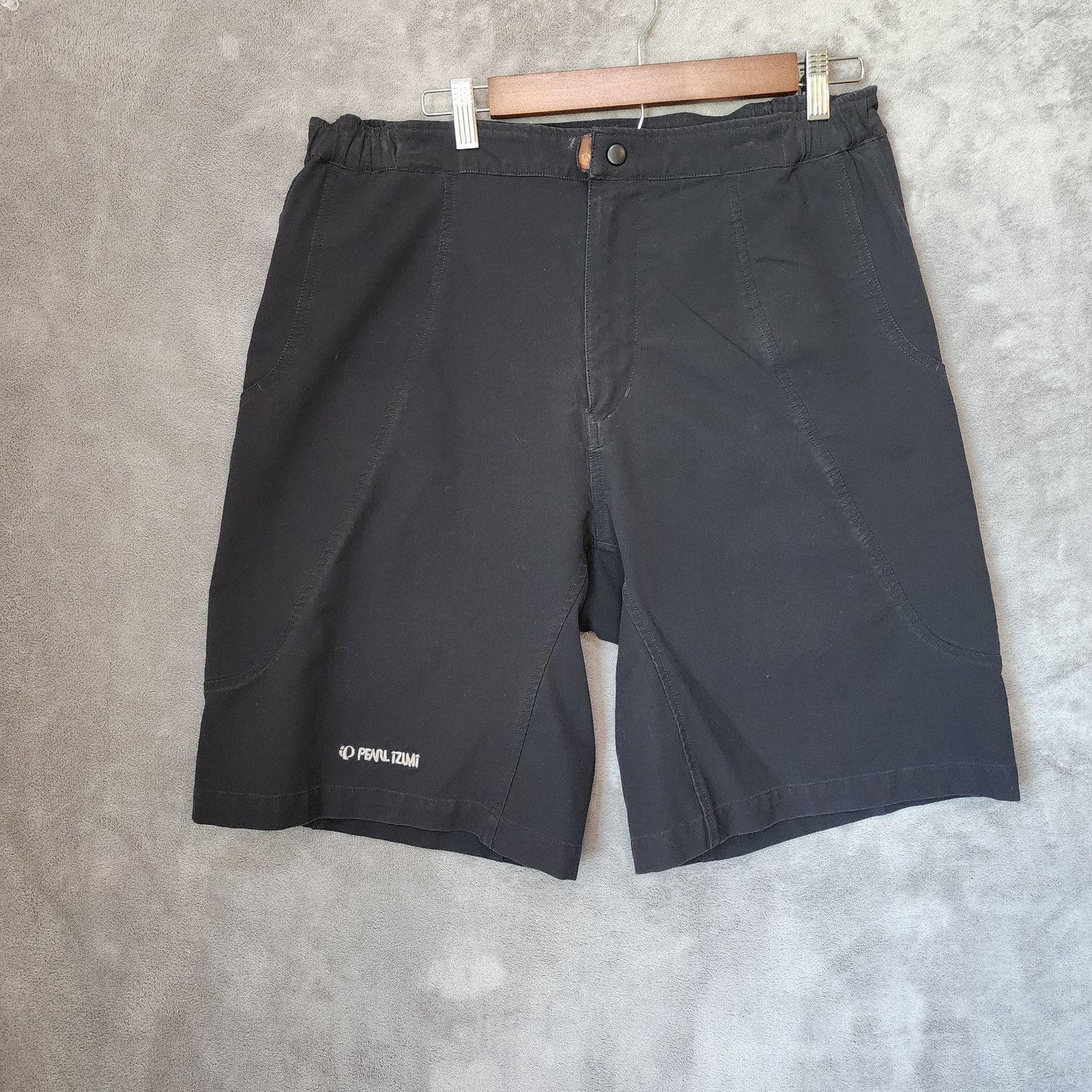 PEARL iZUMi Pearl Izumi Black Cycling Shorts Men's Size 34 - Size US 34 / EU 50 - 1 Thumbnail