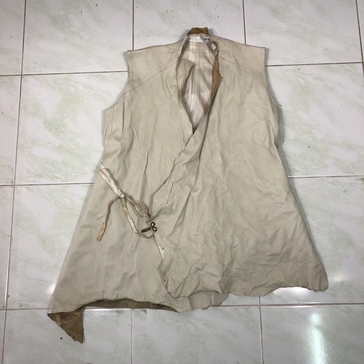 Japanese Brand Distressed Punk Vest Leather Biker Es Sadaharu Hoshino Size US M / EU 48-50 / 2 - 1 Thumbnail