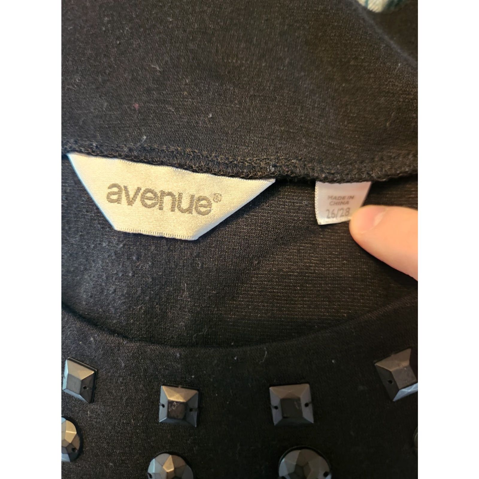 Avenue Avenue Black Beaded Trim Knee Length Shift Dress 3X Women Pants? Size XXL / US 16-18 / IT 52-54 - 5 Thumbnail