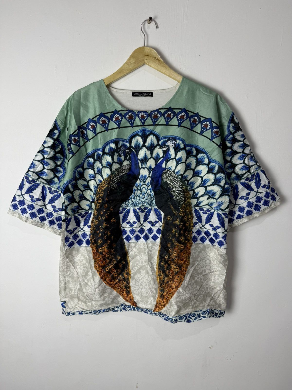 Vintage Dolce & Gabbana Peacock Printed Shirt Size US XL / EU 56 / 4 - 1 Thumbnail